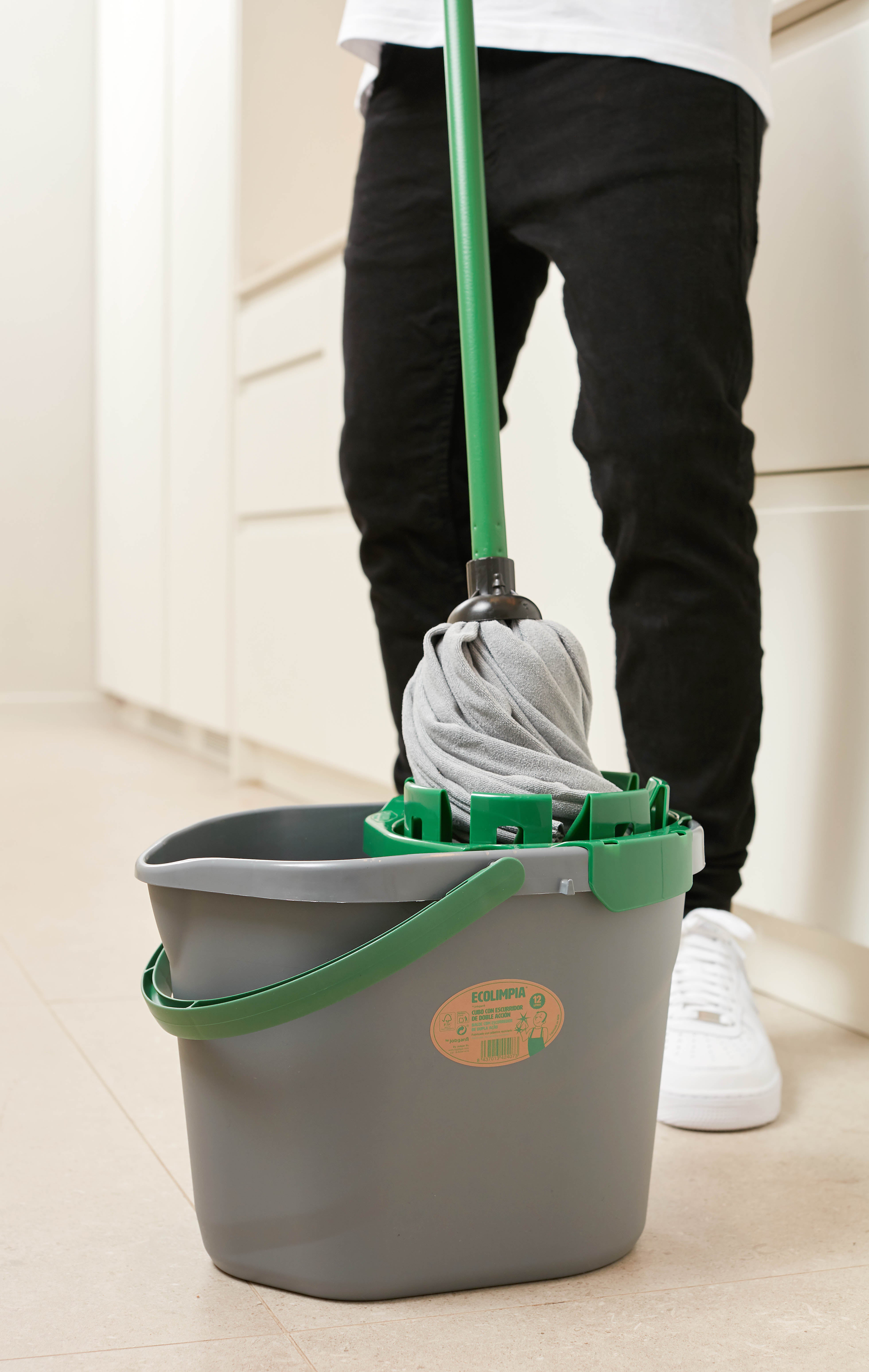 Cubo para limpieza ovalado con escurridor JOBGAR Ecolimpia 12 litros gris - 2