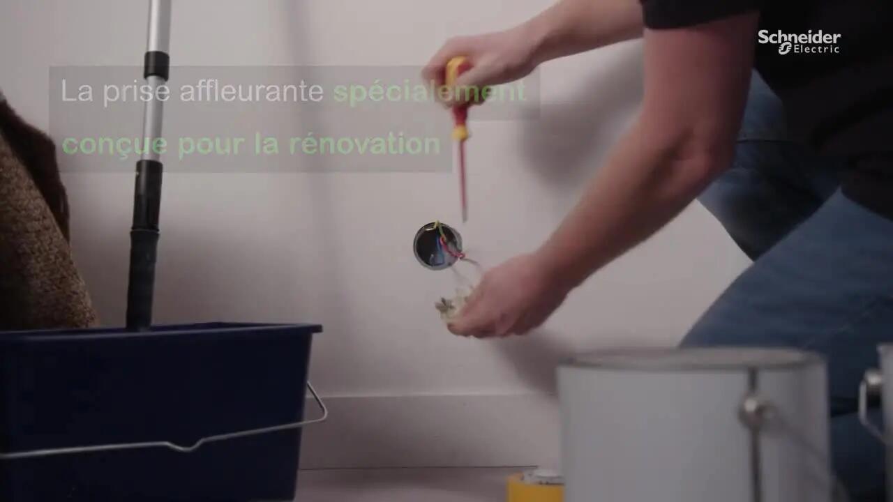 Comment installer la prise affleurante avec griffes Ovalis?