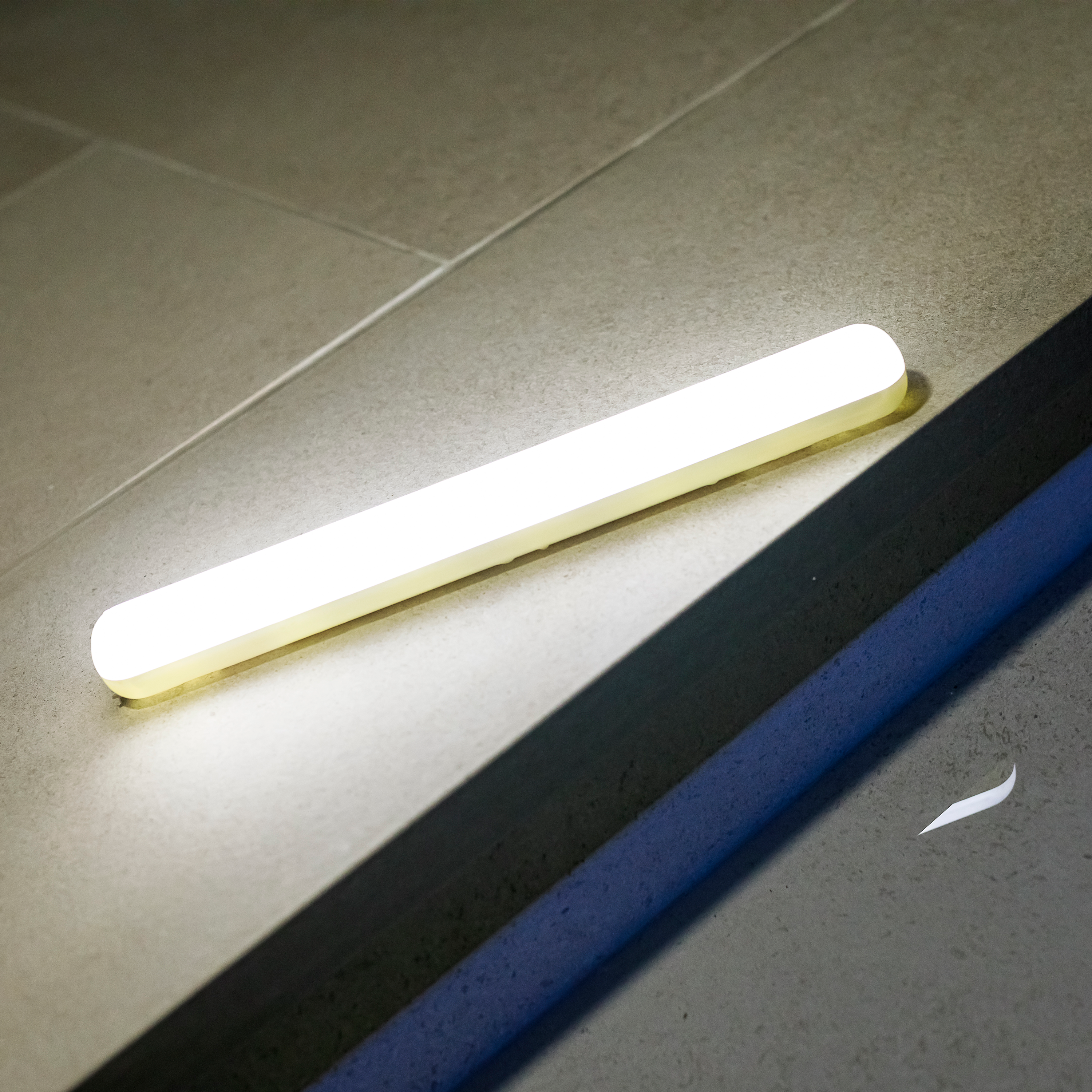 Eclairage de parasol Led USB 40 cm 1000 lumens IP68 Front INSPIRE - 2