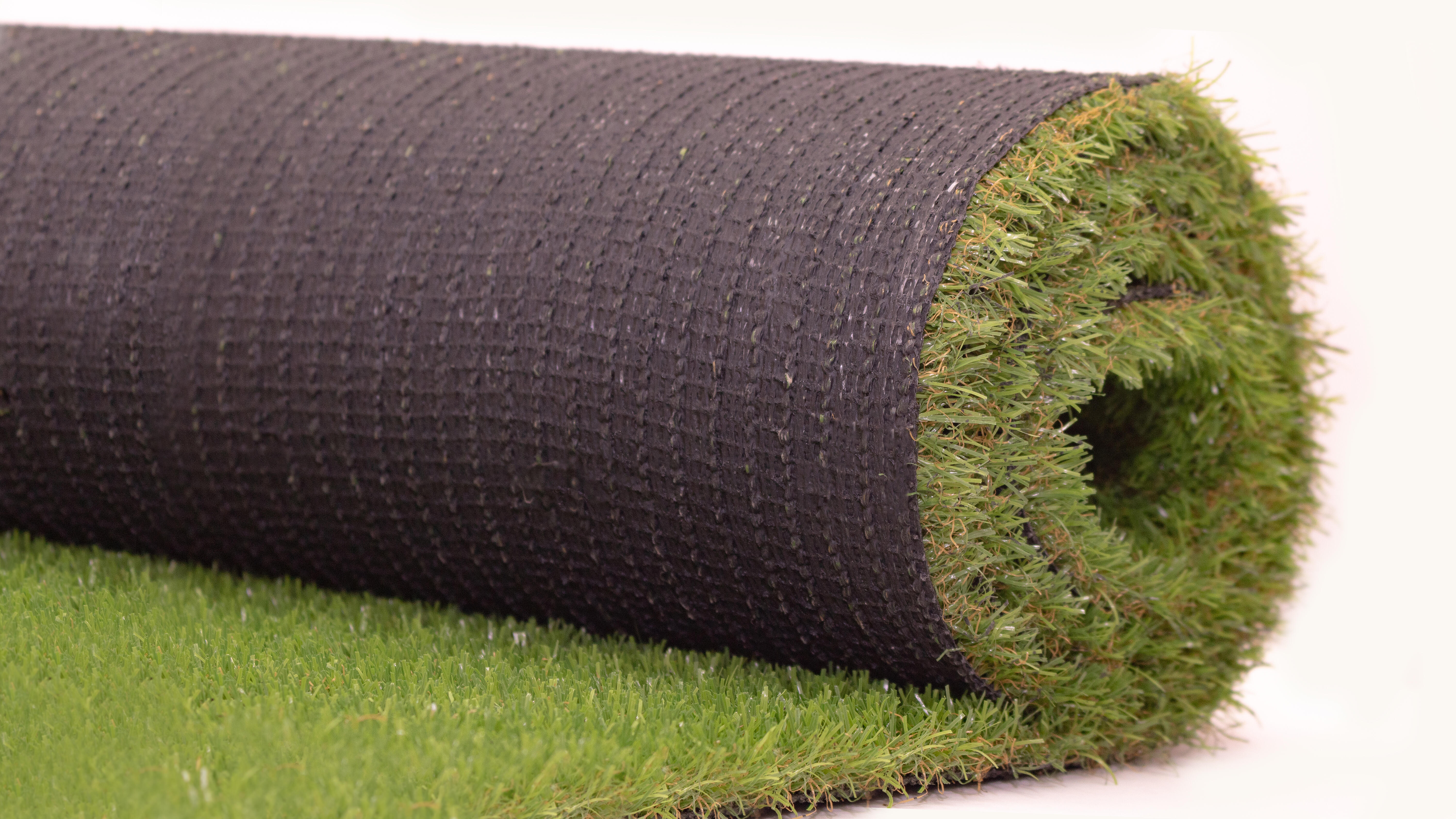Rollo de Césped artificial RONDA 2x5m de 18 mm de altura de fibras y 26250 puntadas m2 - 10