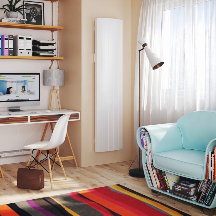 Radiateur électrique connecté à inertie fluide 1800W SAUTER Ipala vertical blanc