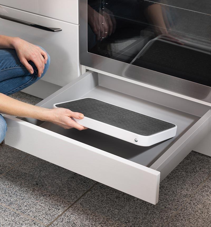 Marchepied 1 marche pratique à ranger Hailo - 2