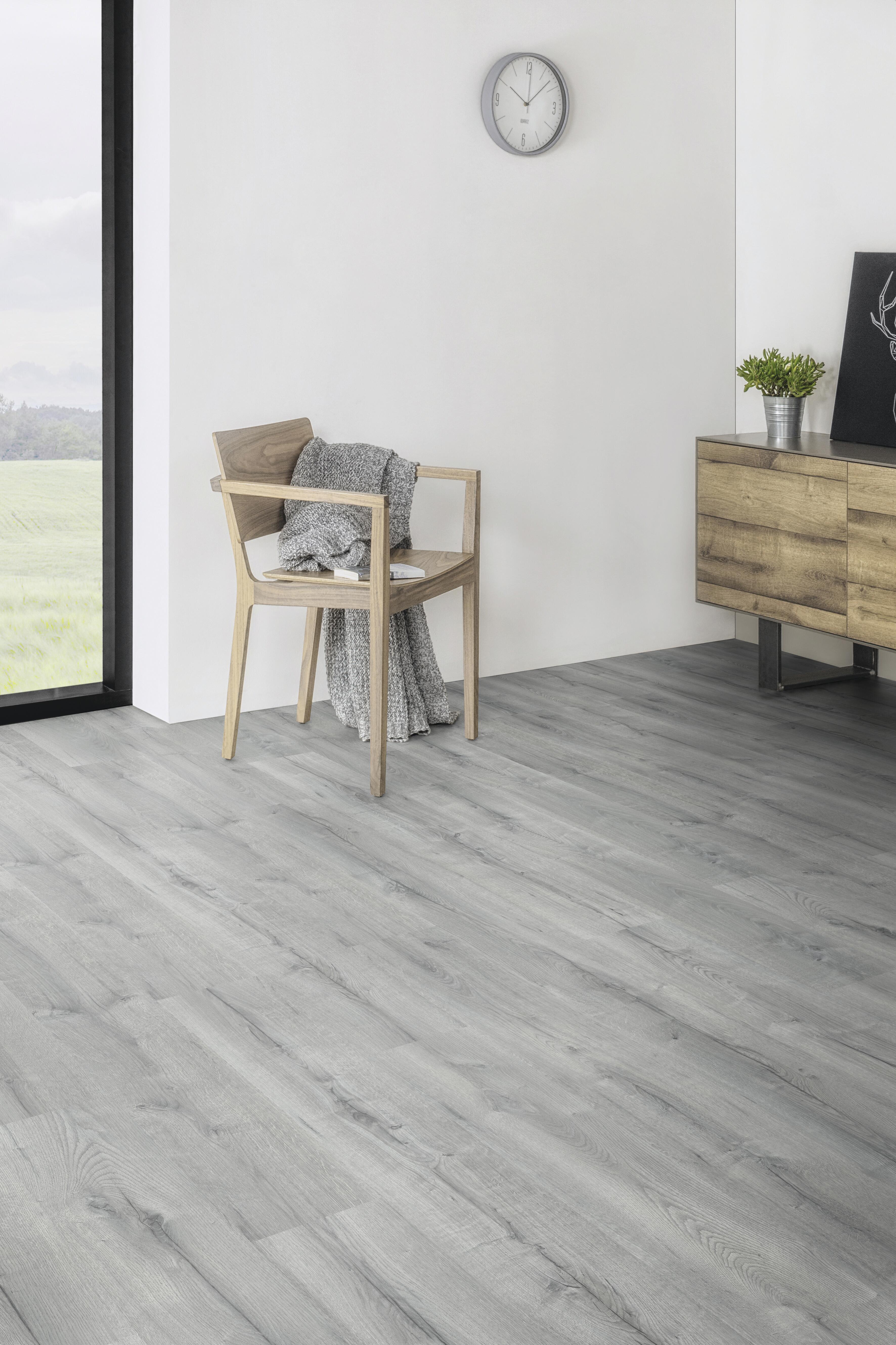 Suelo laminado intenso 8mm Loc  AC5 LOC 2,4 m²/caja - 2