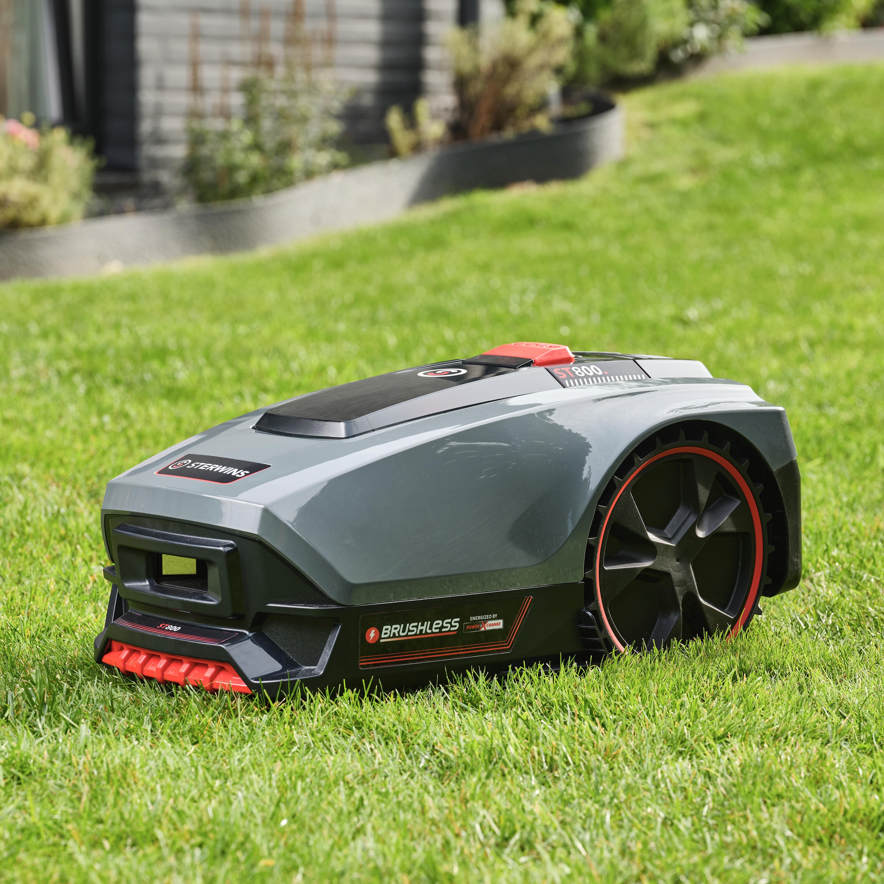 Robot tagliaerba STERWINS con filo perimetrale larghezza di taglio 18 cm - 12