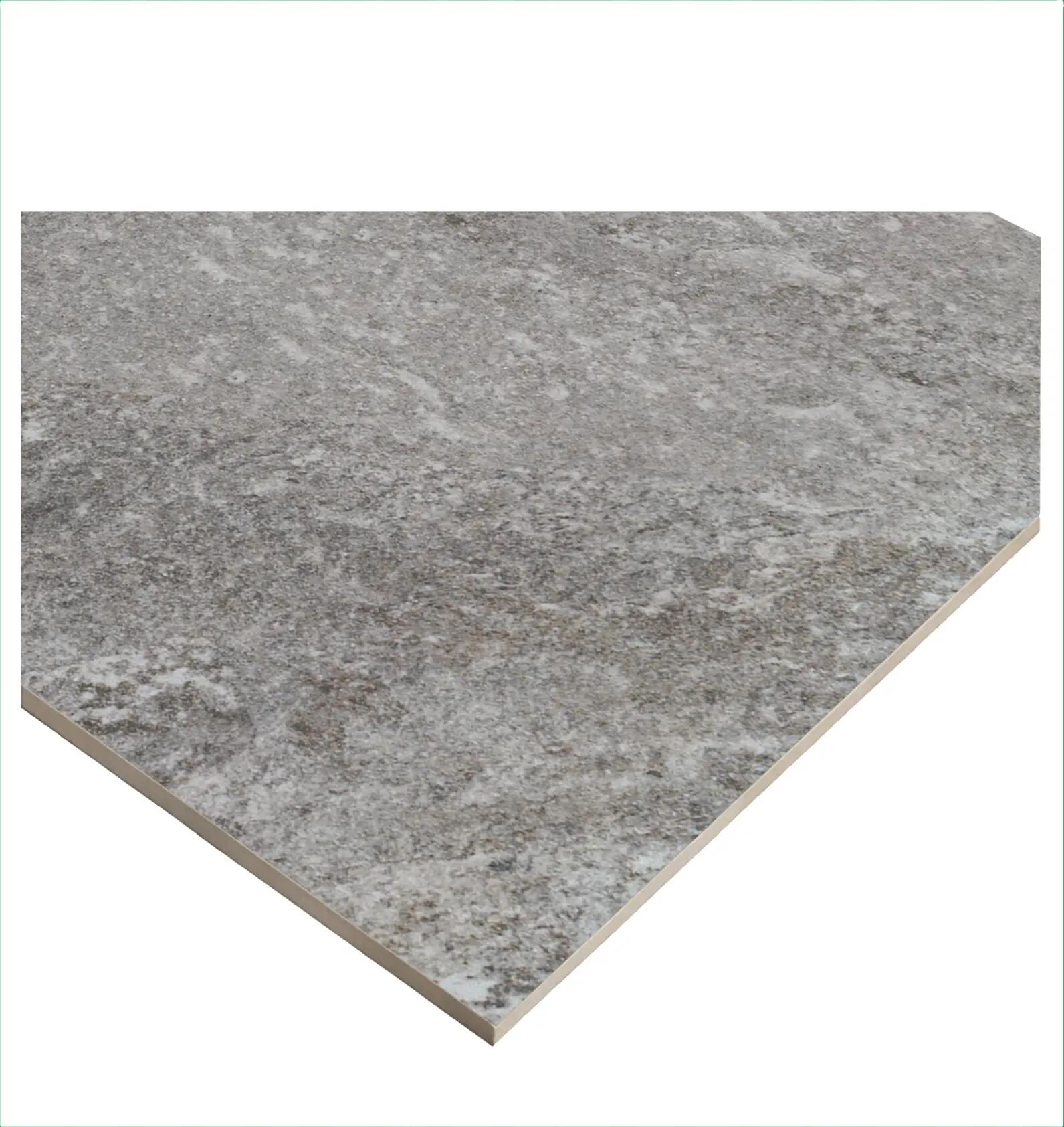 Piastrella da pavimento esterno in gres porcellanato 34 x 34 cm smaltato grigio opaco Step R10 traffico intenso (pei 4/5) Sp. 8.5 mm 1.44 mq - 11