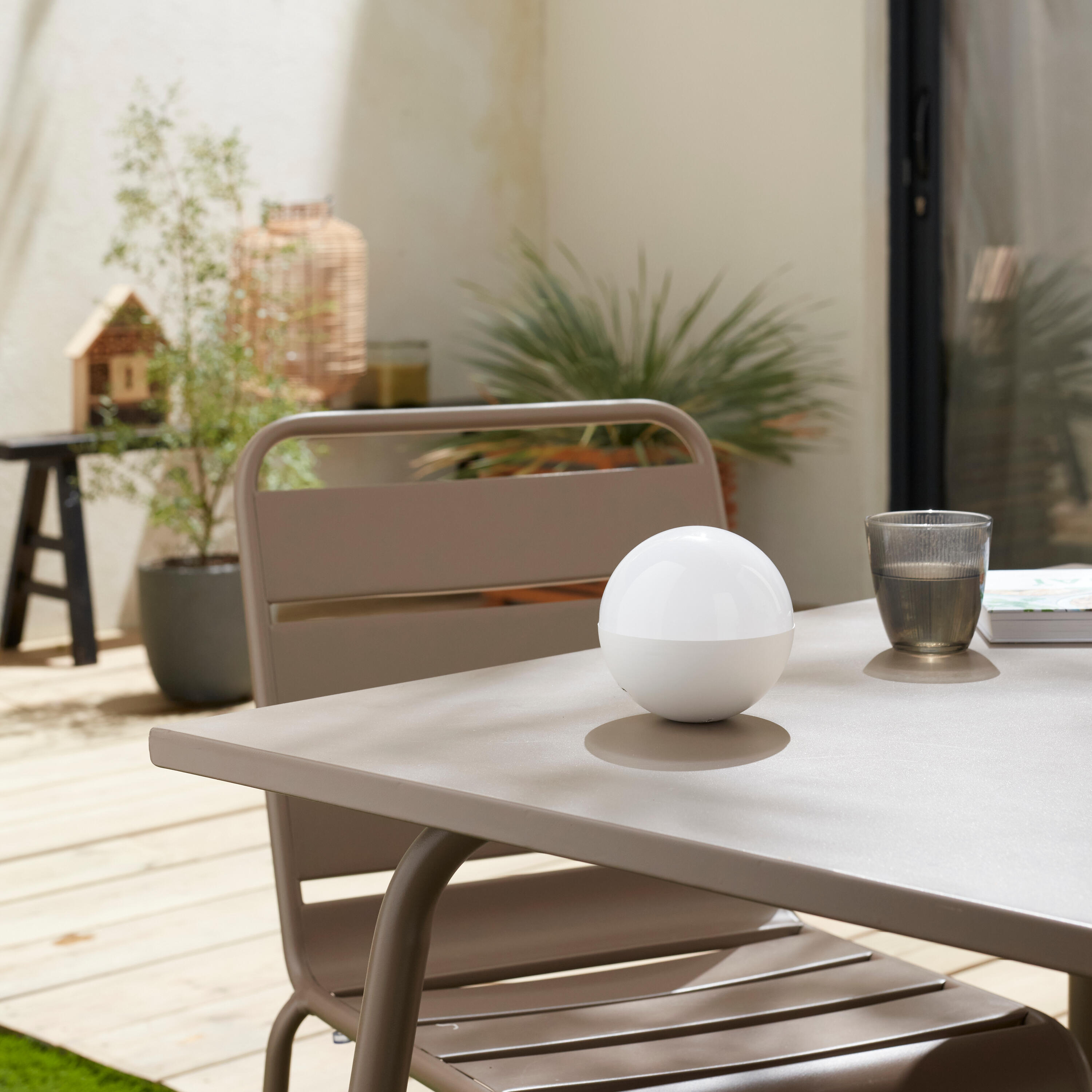 Lámpara de mesa solar sin cables de plástico exterior blanca luz LED intensidad regulable INSPIRE Caspe IP54 y 3hrs autonomía - 3