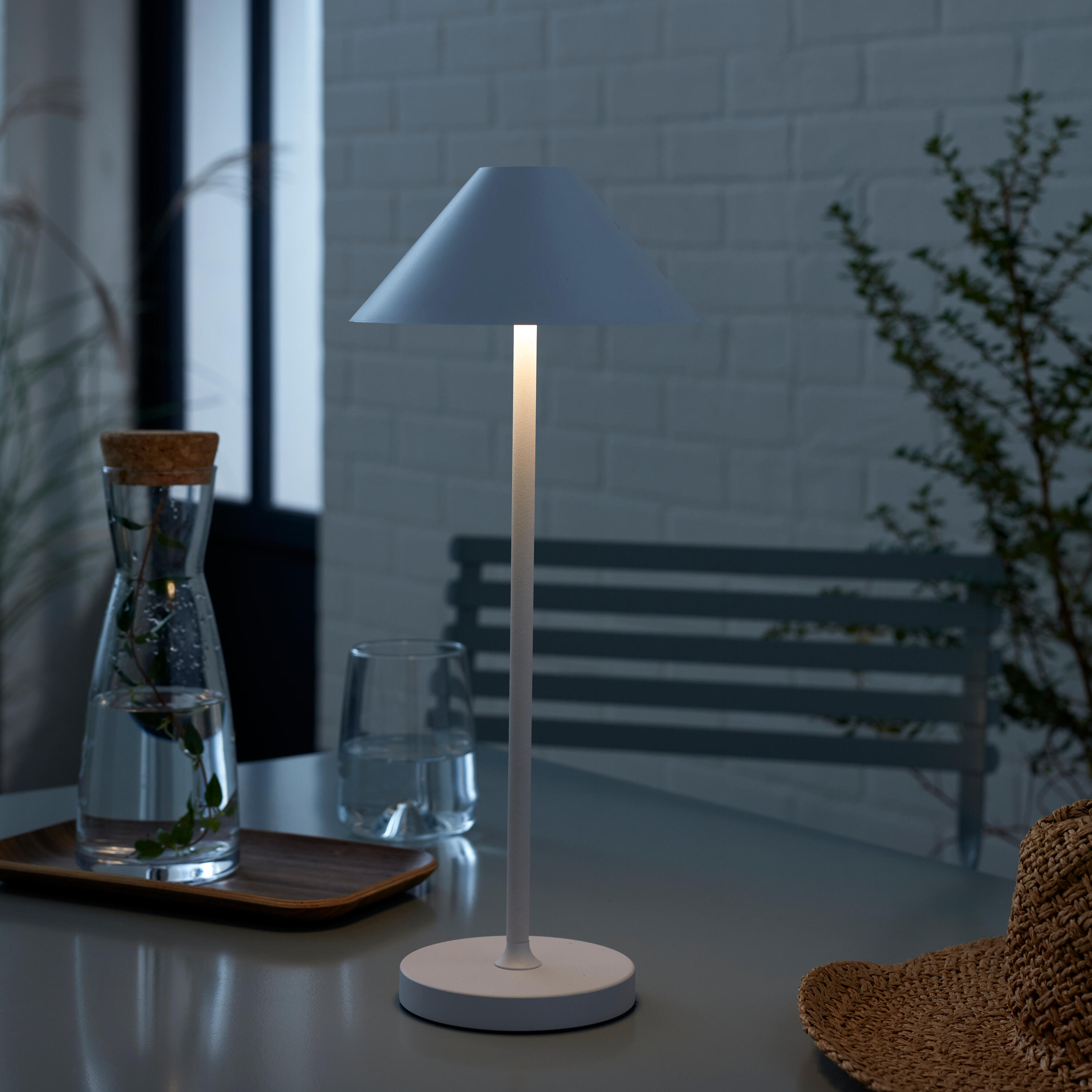 Lampe de table Led rechargeable 320 Lm intensité variable, blanc Malia INSPIRE - 3