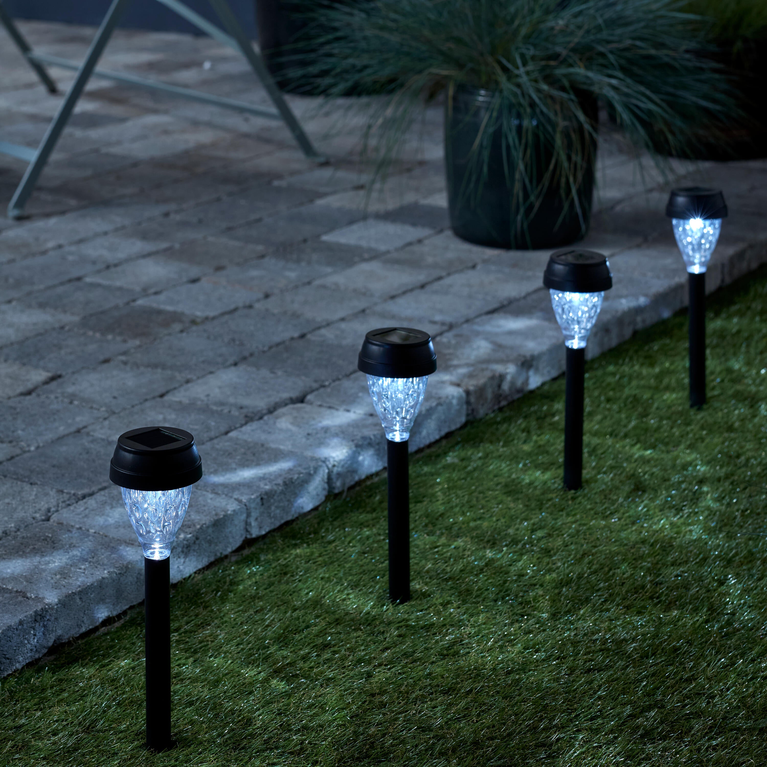 Lampa solarna wbijana Naomy 4 szt. czarna IP44 LED Inspire - 3