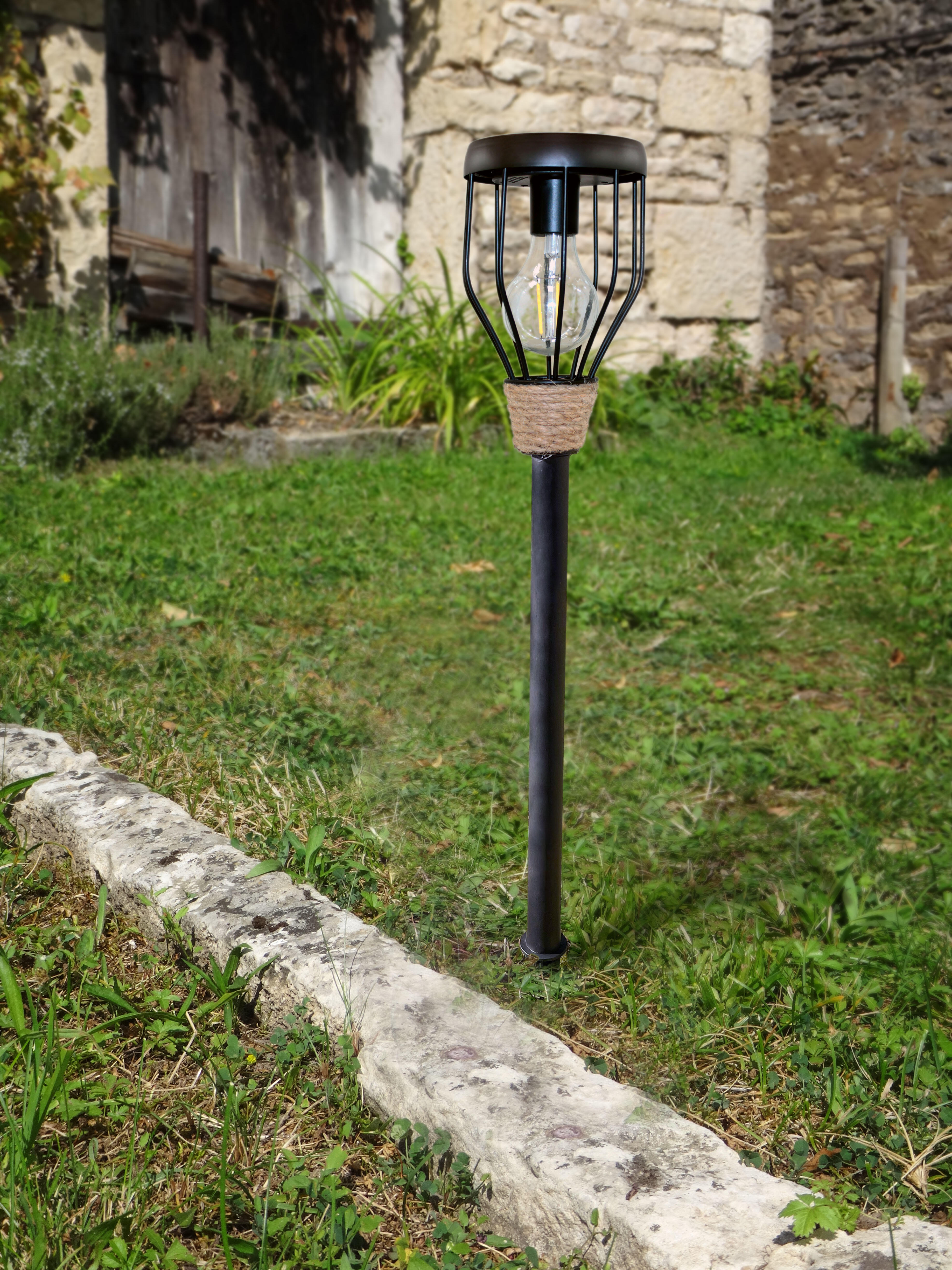 Balise solaire à piquer, métal ajouré noir Napoli WATT & HOME | Leroy ...