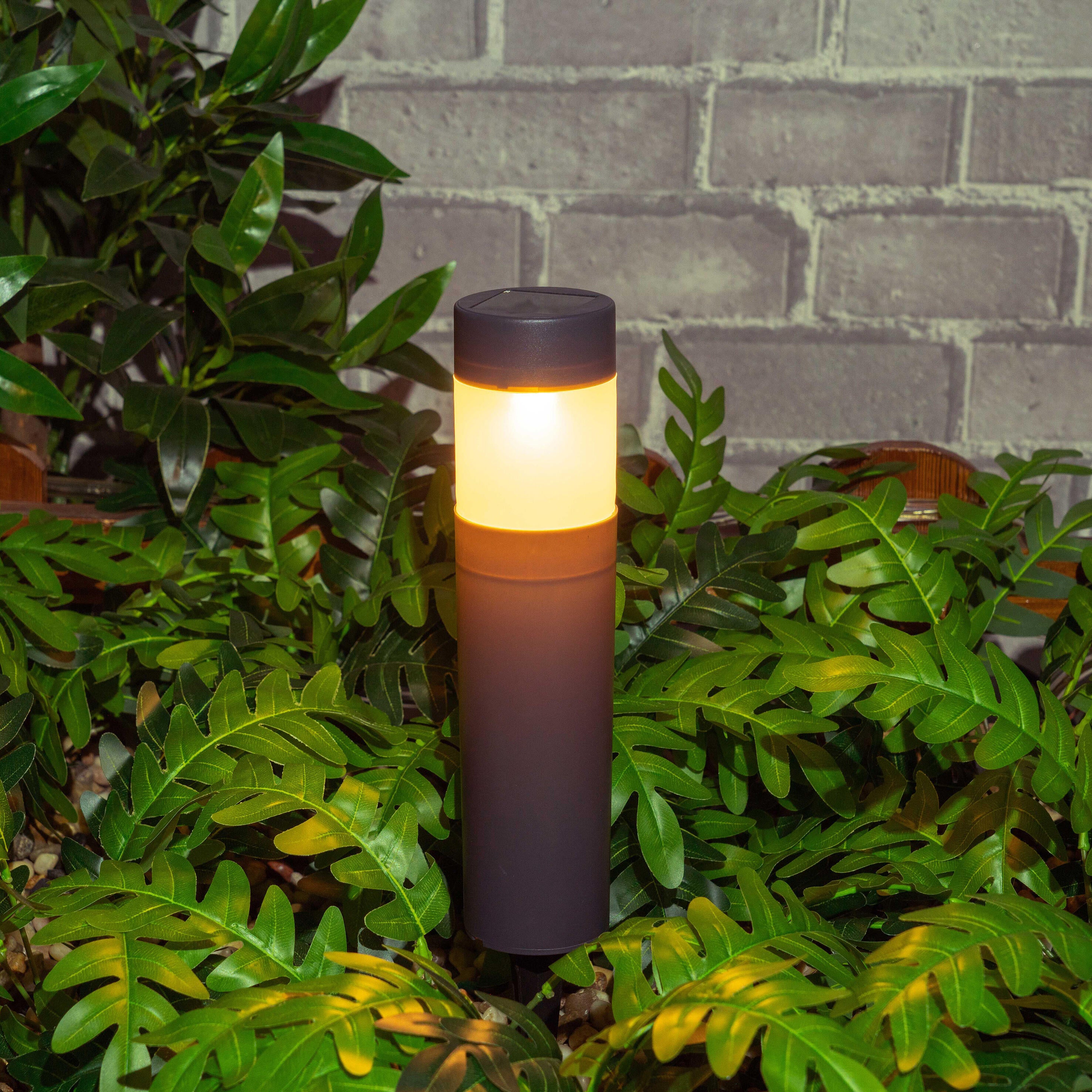 Lot 2 balises solaires à piquer H.39 cm blanc neutre 2 Lumen noir Praia INSPIRE - 2