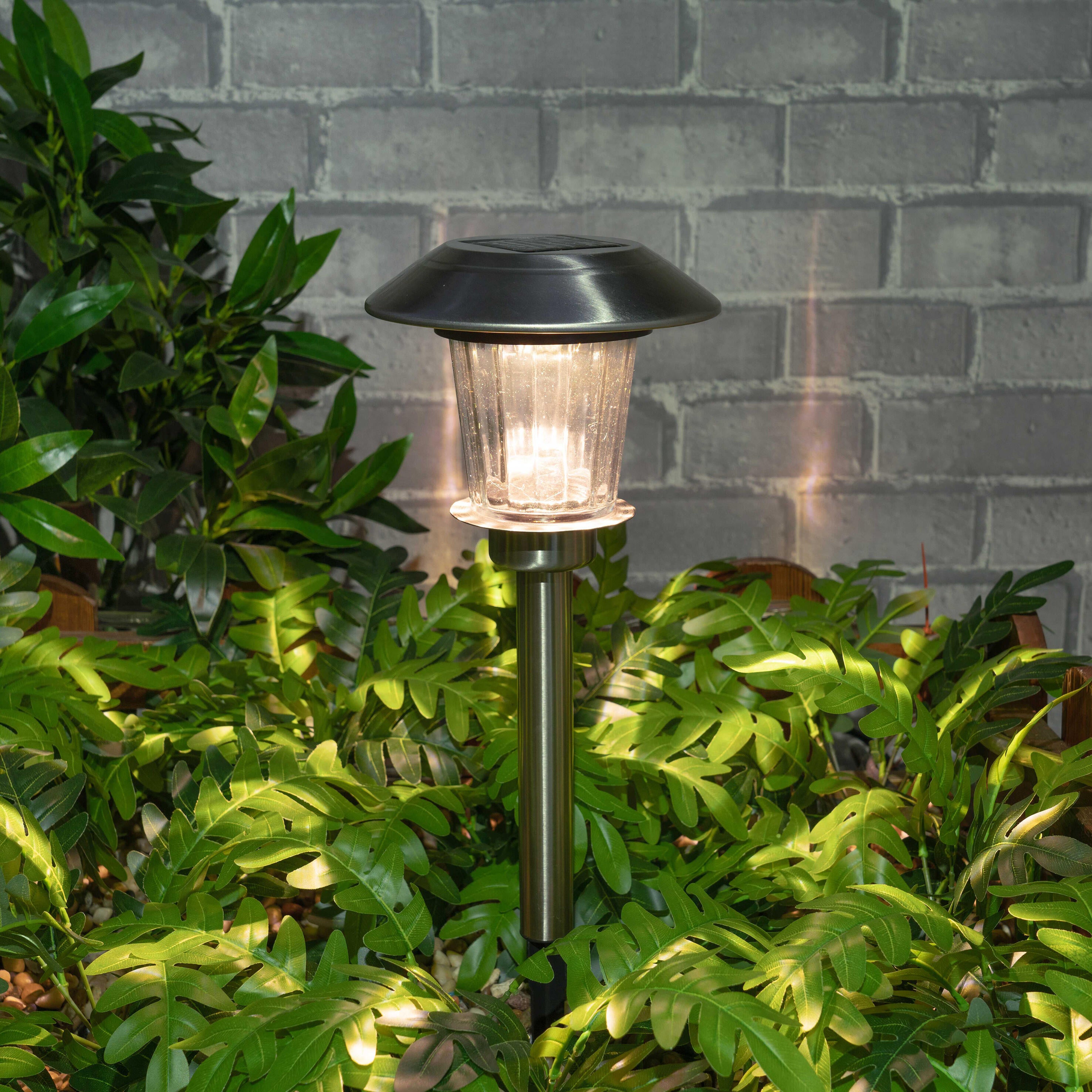 Baliza solar Vesbio 10lm 3000K ip44 prateado Inspire - 2