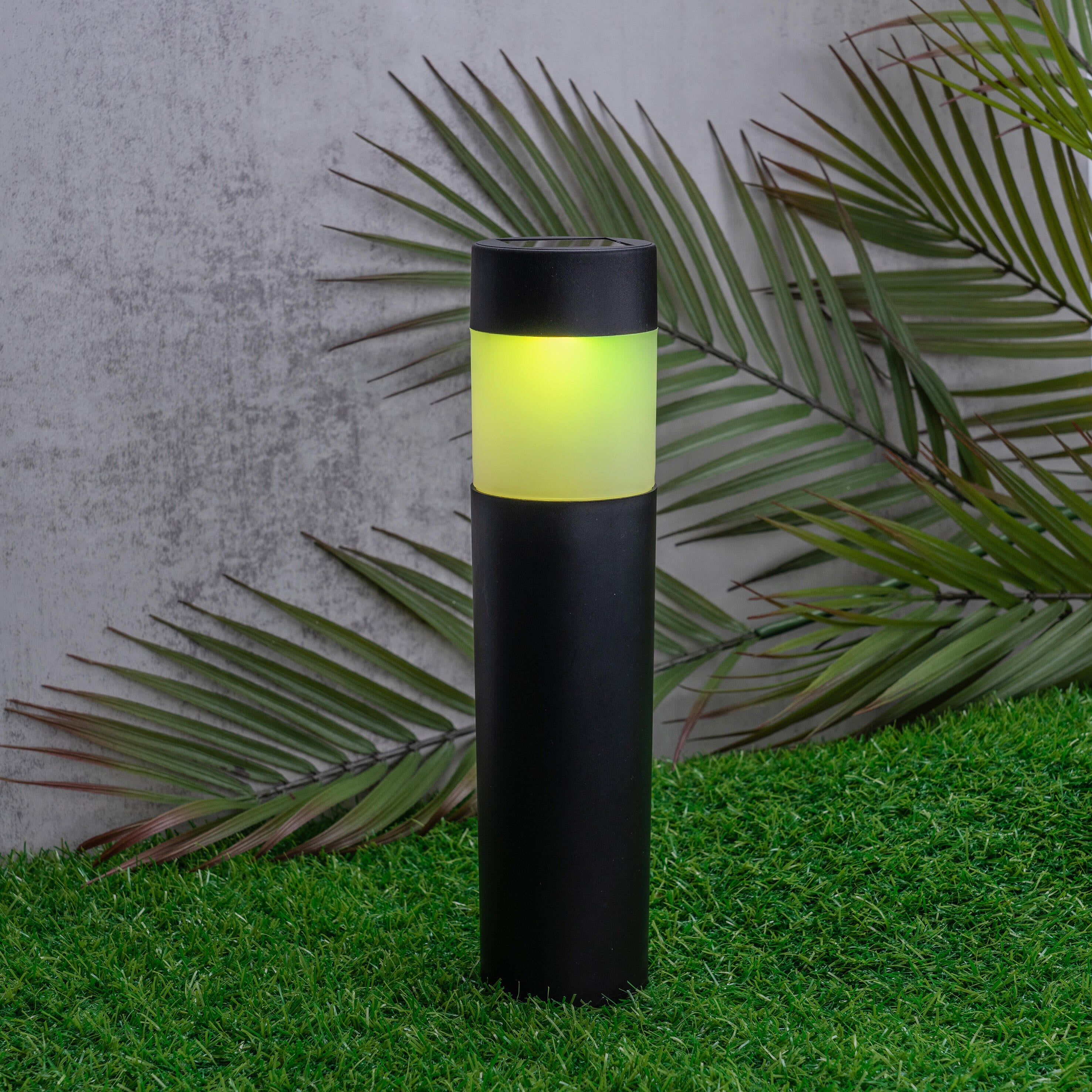 Lampa solarna wbijana Praia RGB 39 cm IP44 LED Inspire - 4
