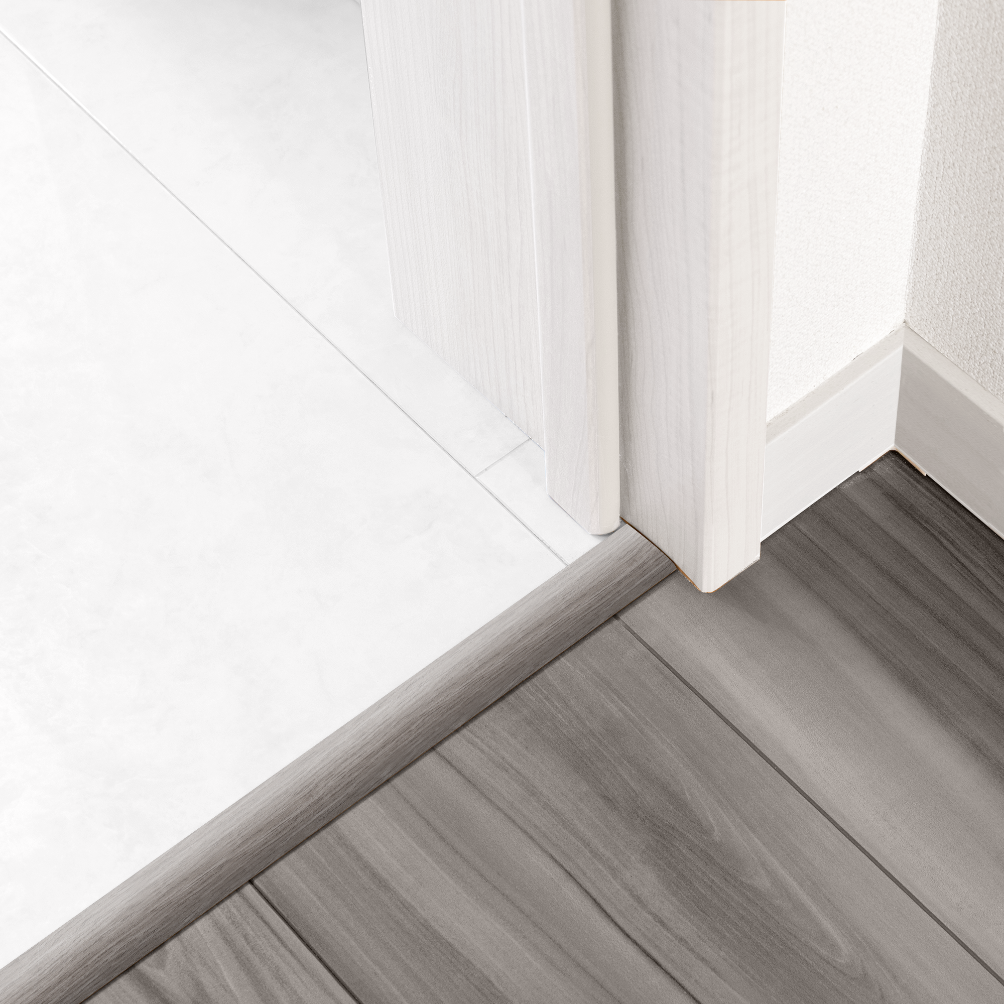 Barre de seuil 4 en 1 alu décor nilo gris à fixer, l.3.7 cm x L.83 cm ARTENS - 2