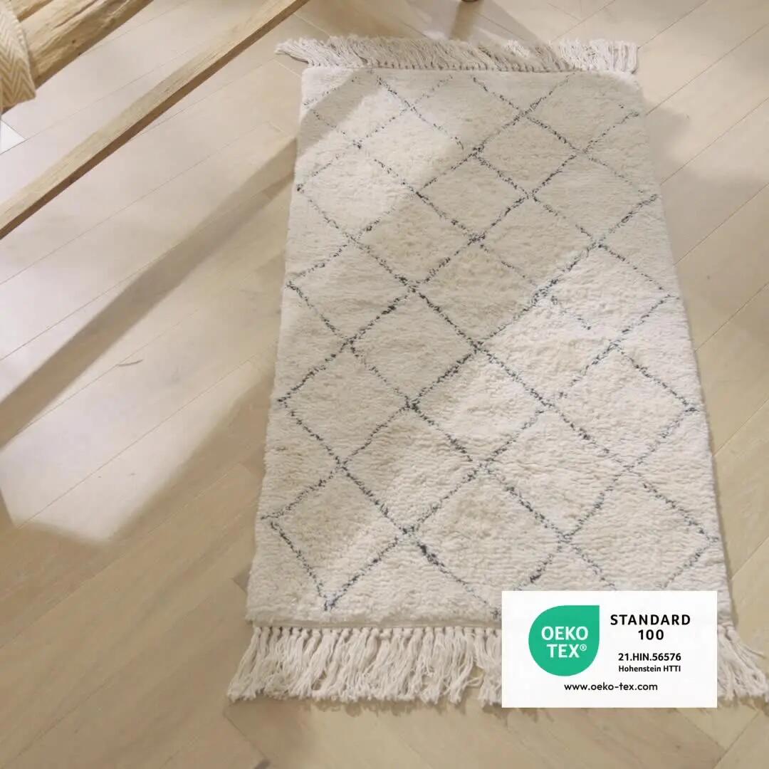 Tapete de quarto geométrico Zaida 60x110cm branco e preto Inspire - 3