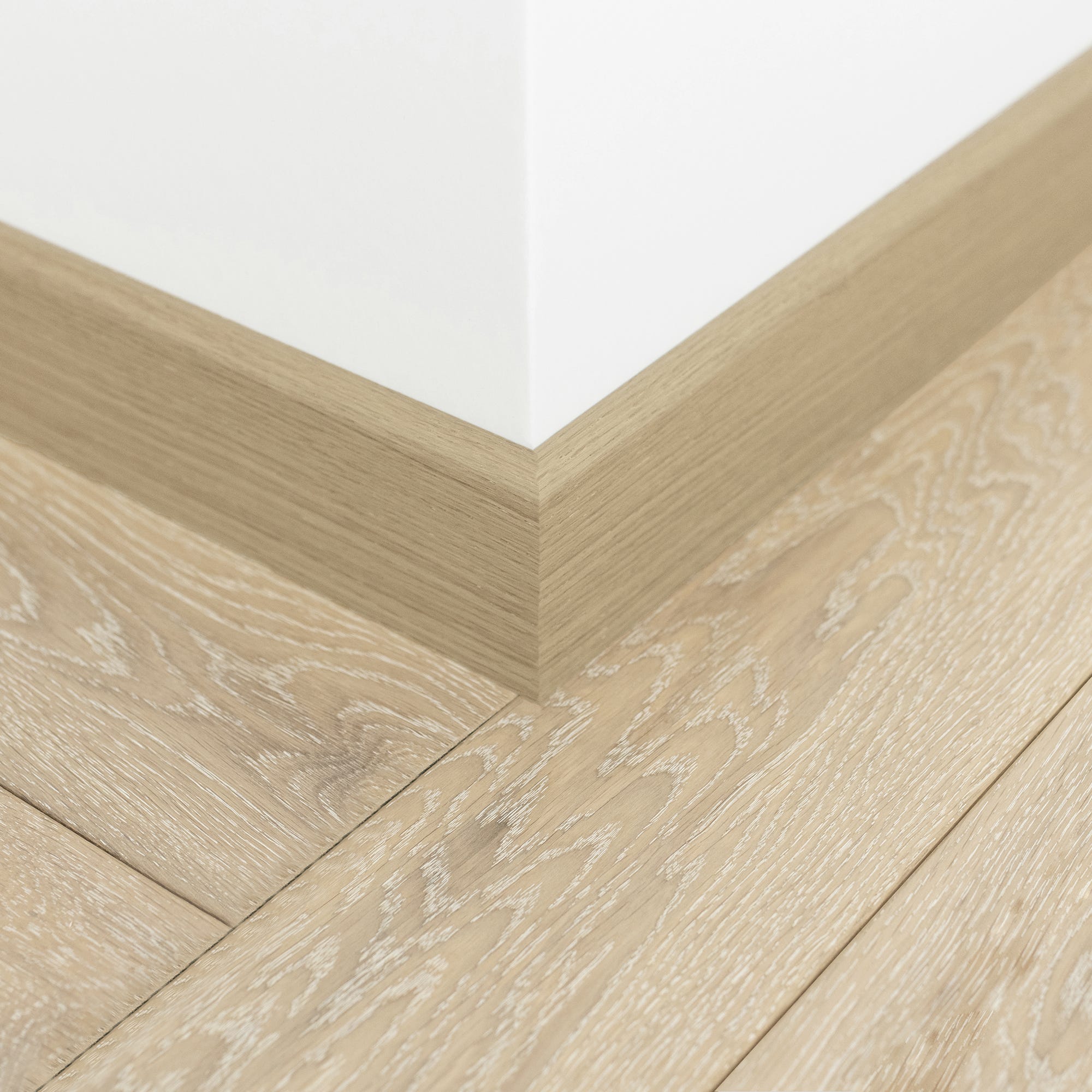 Plinthe Mdf Plaqu e Ch ne Blanc H 7 8 Ep 14 Mm ARTENS Leroy Merlin plinthe-mdf-plaqu-e-ch-ne-blanc-h-7-8-ep-14-mm-artens-leroy-merlin