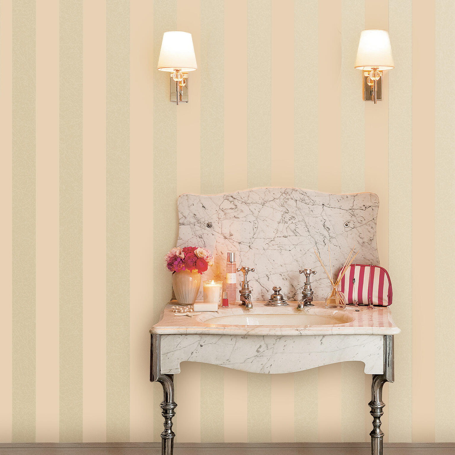 Papier peint intissé Laura ashley rayure blanc | Leroy Merlin
