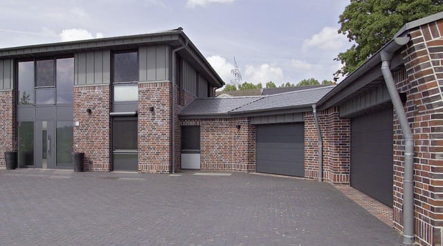 Porte garage sectionnelle moto ISOMATIC rainures M H.200 x l.237.5 gris