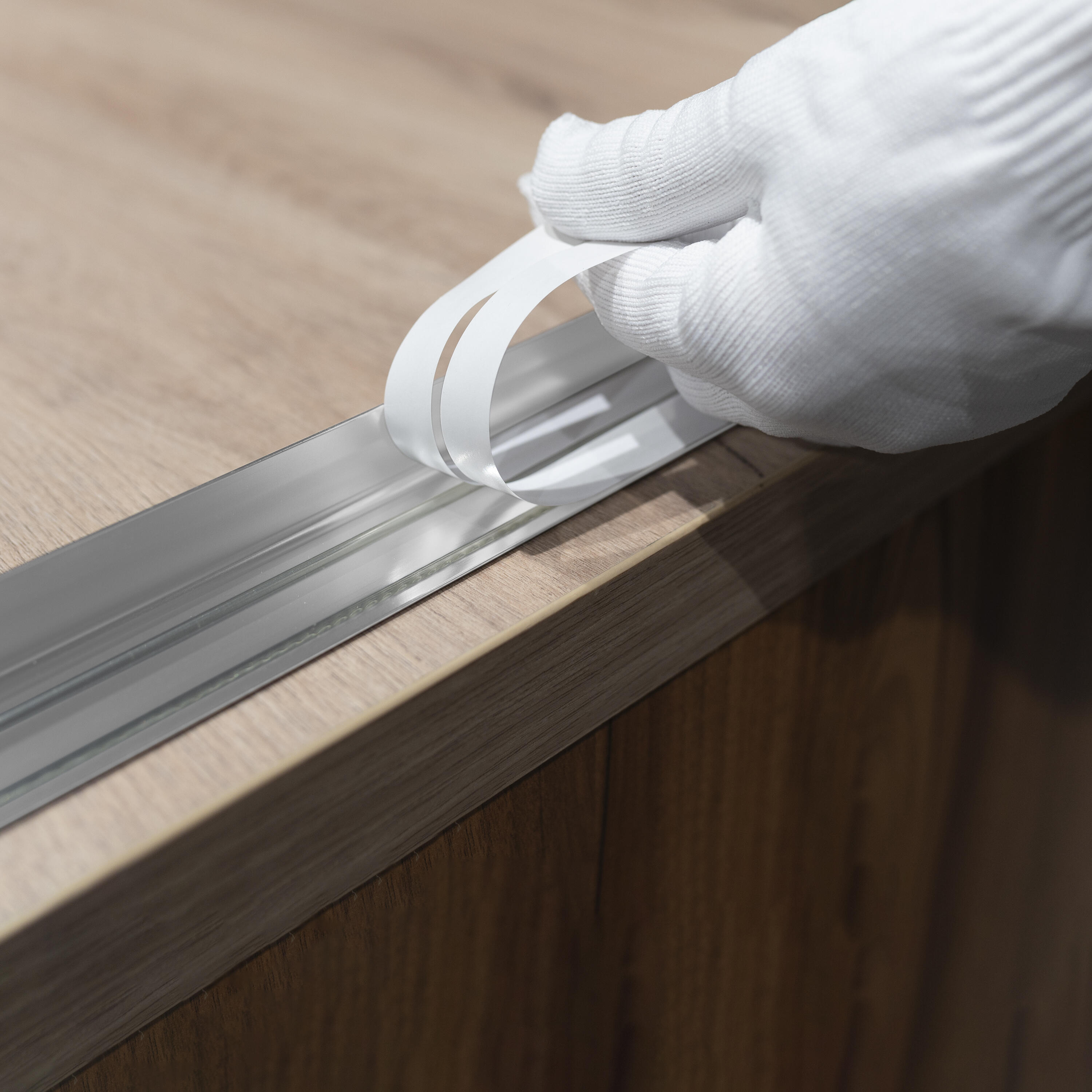 Nez de marche adhésif, l.24 mm x L.230 cm alu mat strié ARTENS - 4