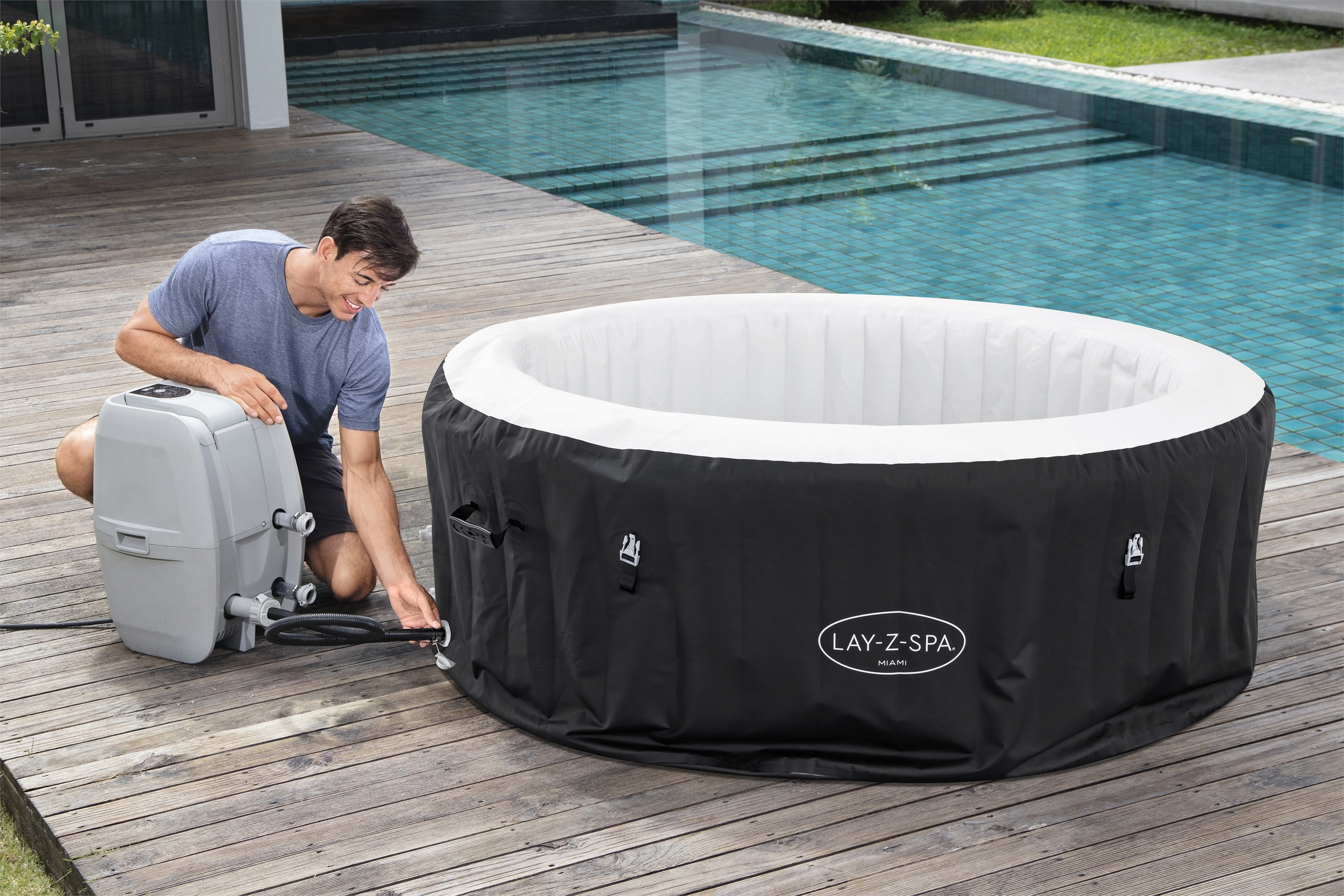 Spa de exterior hinchable negro redondo de ø180 x 66 cm para 4 personas con cubierta incluida BESTWAY - 5