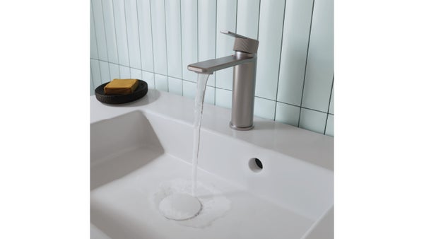 Nos robinets et colonnes de douche Neo