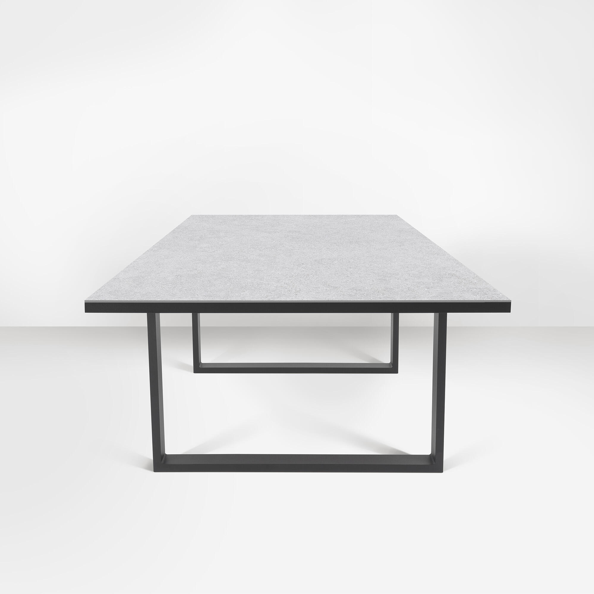 Mesa de jardín de aluminio y cerámica new kore antracita de 120x73x260 cm