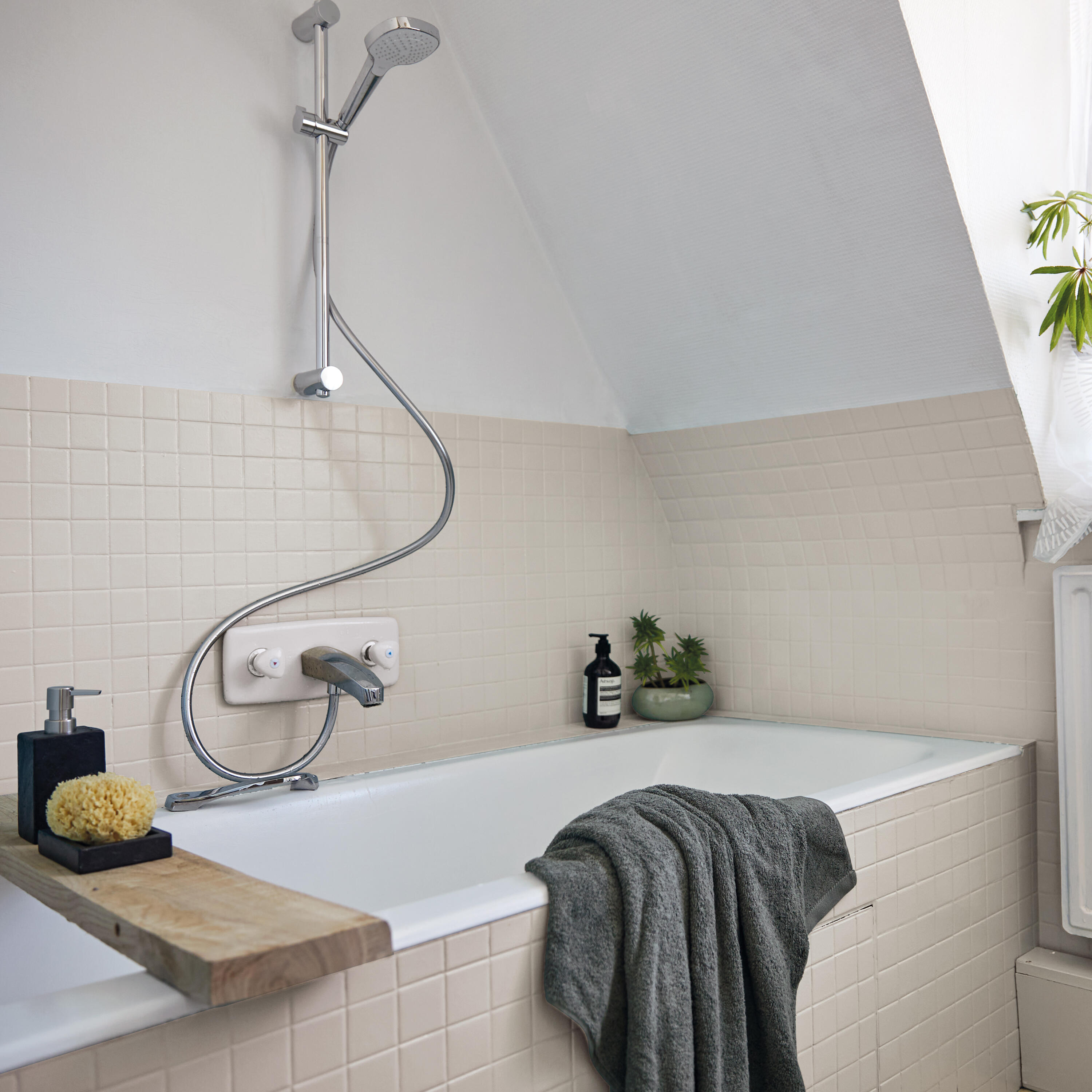 Smalto da interno per mobile e piastrelle super lavabile, antimacchia, LUXENS Cucina e Bagno beige trench 6 satinato, 0.75 L - 4