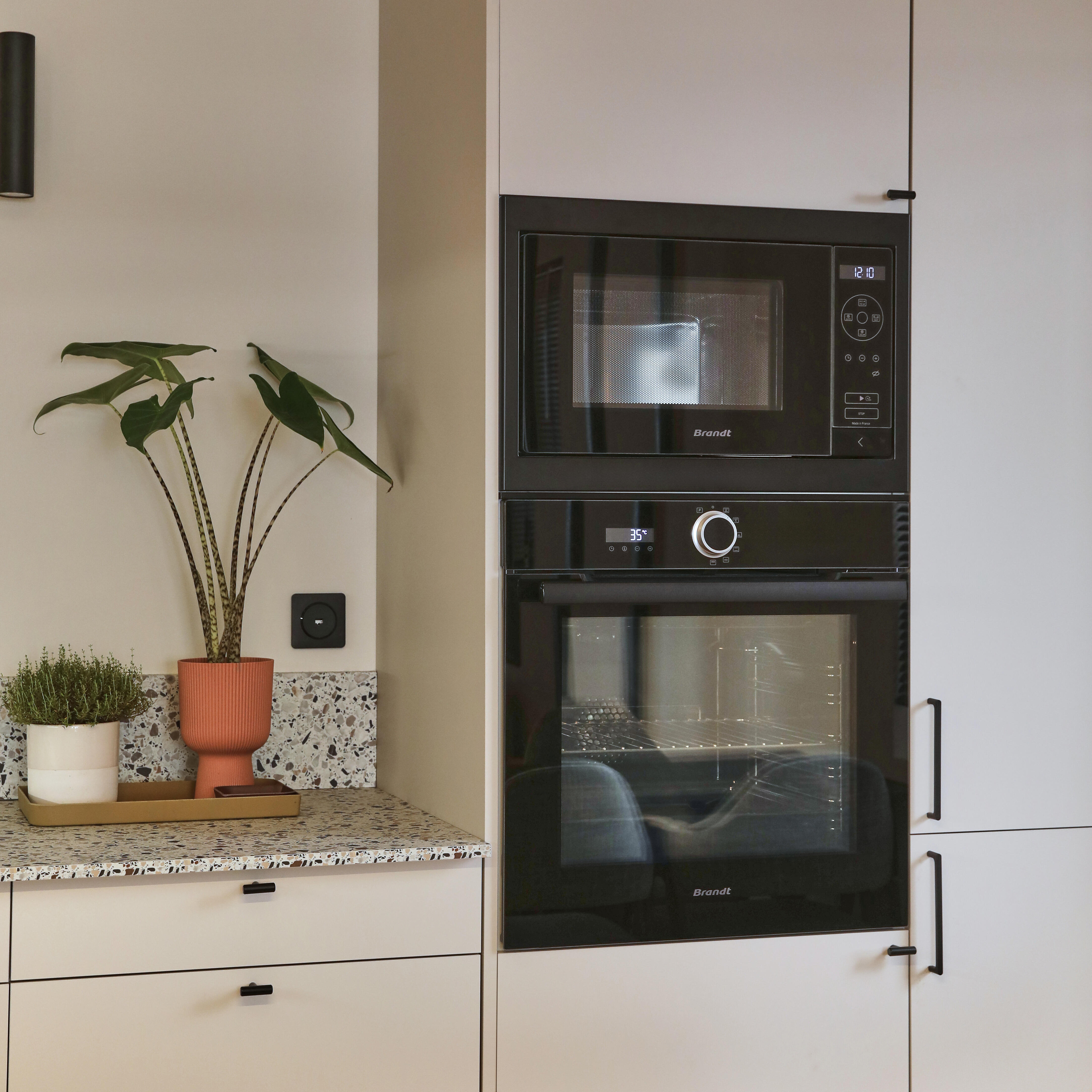 Micro-ondes intégrable 26 Litres BRANDT BMS7120B noir - 3