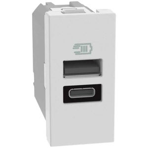 Presa Elettrica Esterna IP66 Con USB – 2 Porte Di Ricarica, Coperchio Apribile, Per Giardino E Garage