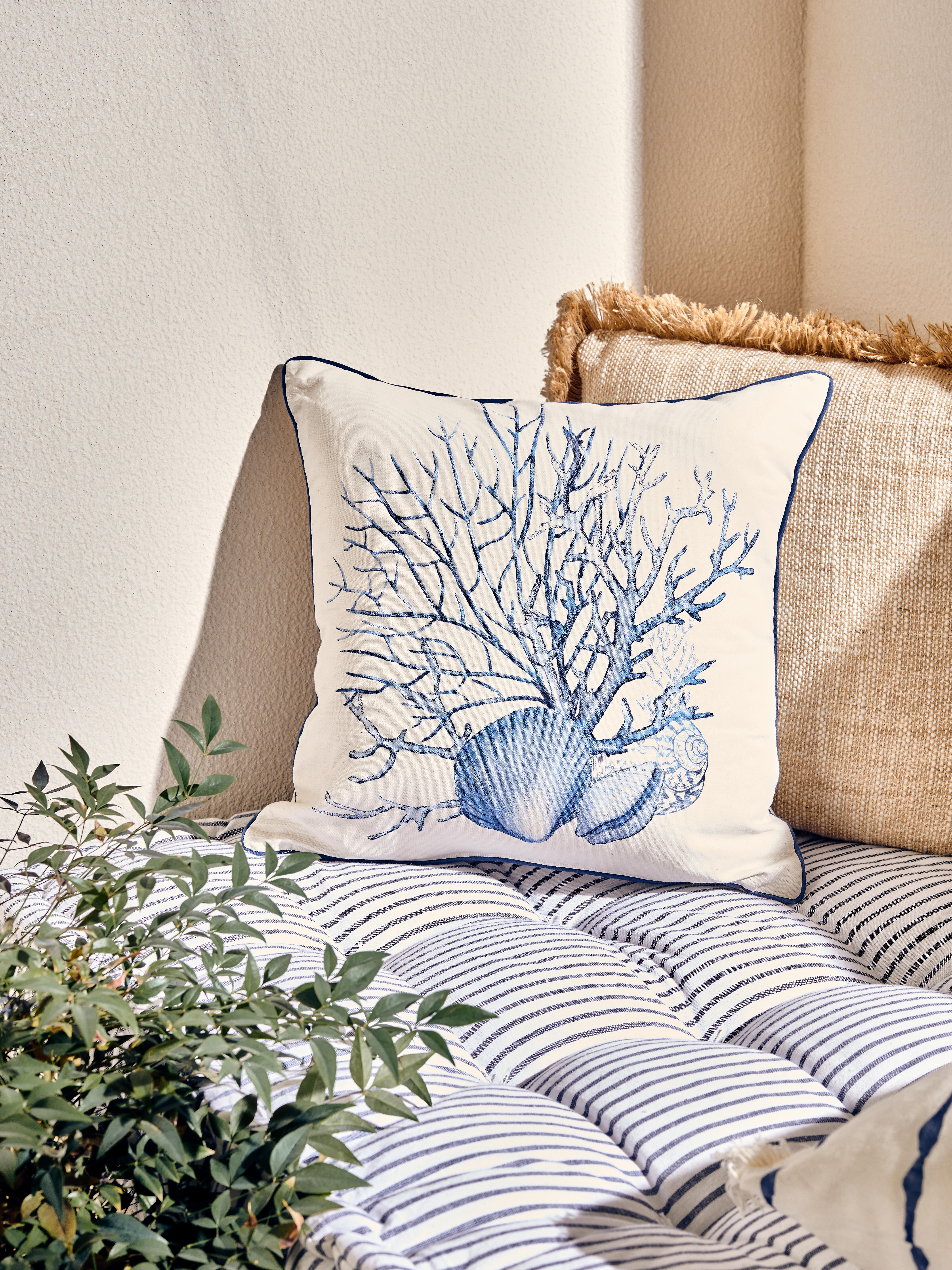 Almofada decorativa Perkin 45x45cm branco e azul - 3