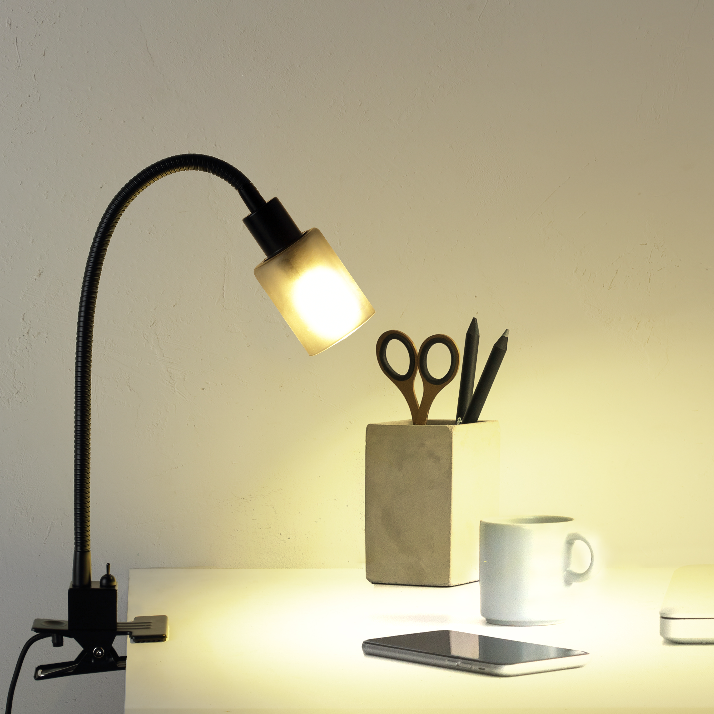 Lampka biurkowa Klips Tekla czarna E14 Inspire - 9