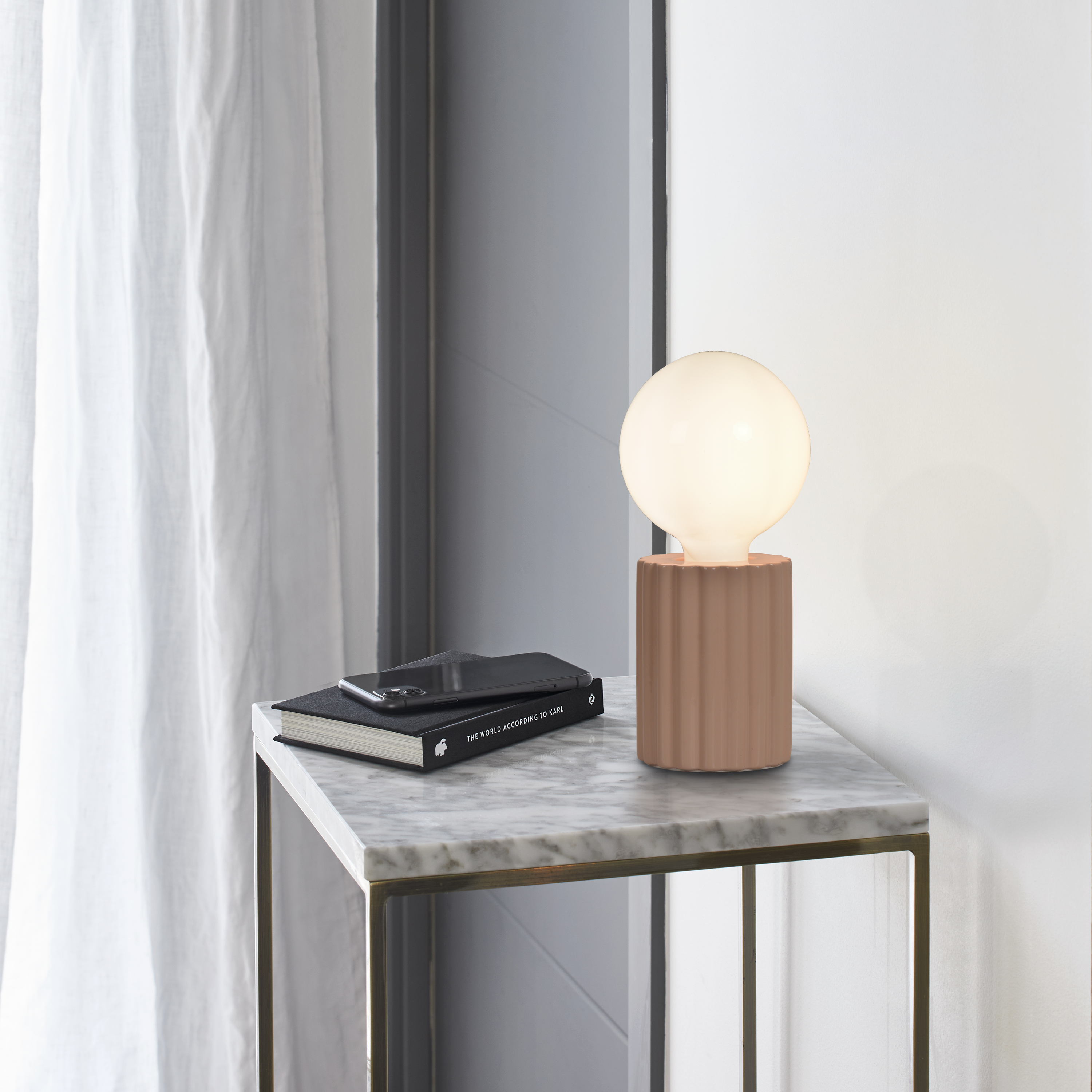 Lámpara de mesa tyamo inspire 1 luz e27 13 cm rosa