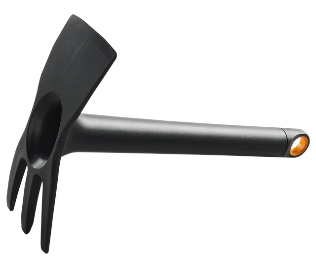 Motyka do pielenia z grabkami Solid Fiskars
