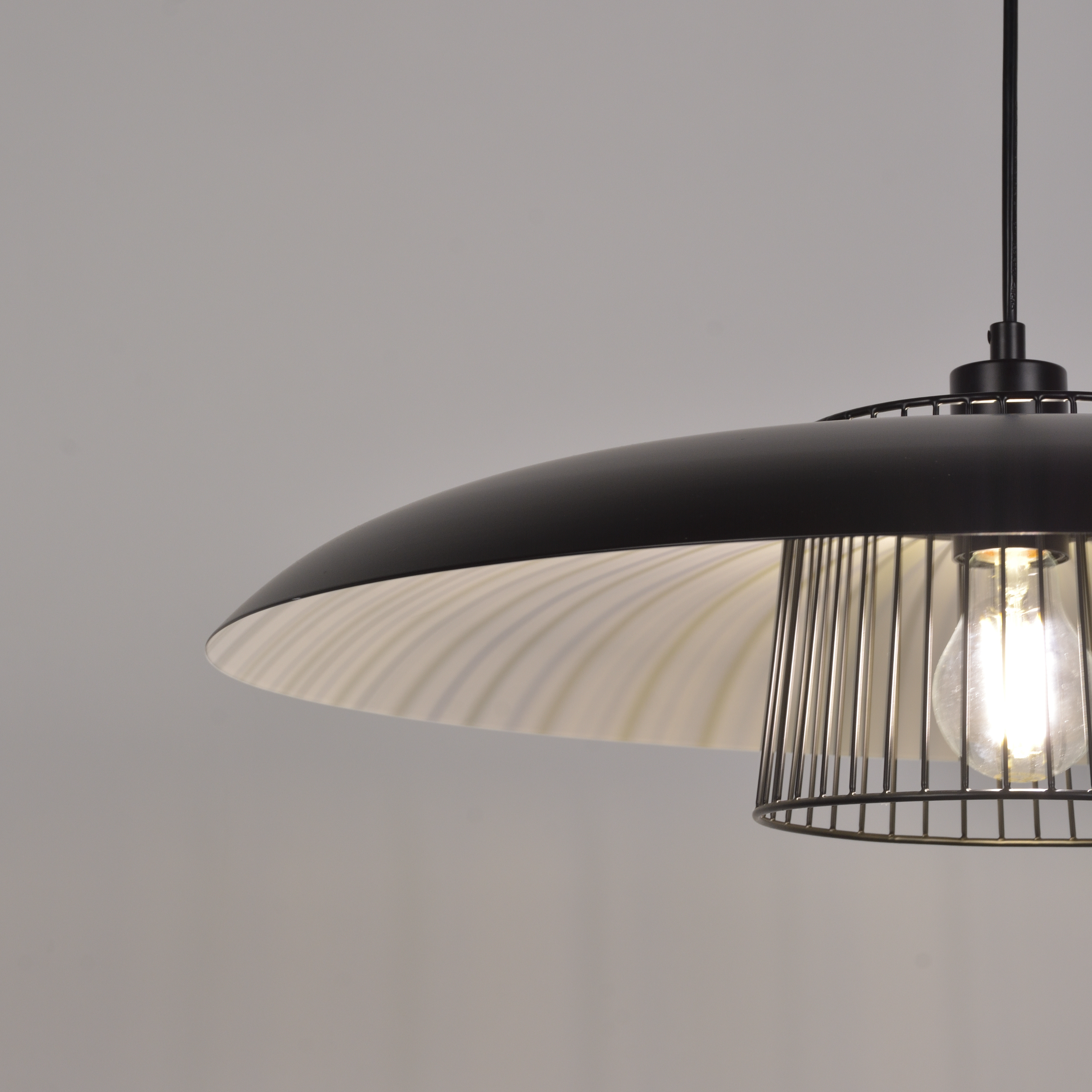 Lampa wisząca Sitio czarna E27 Inspire - 7