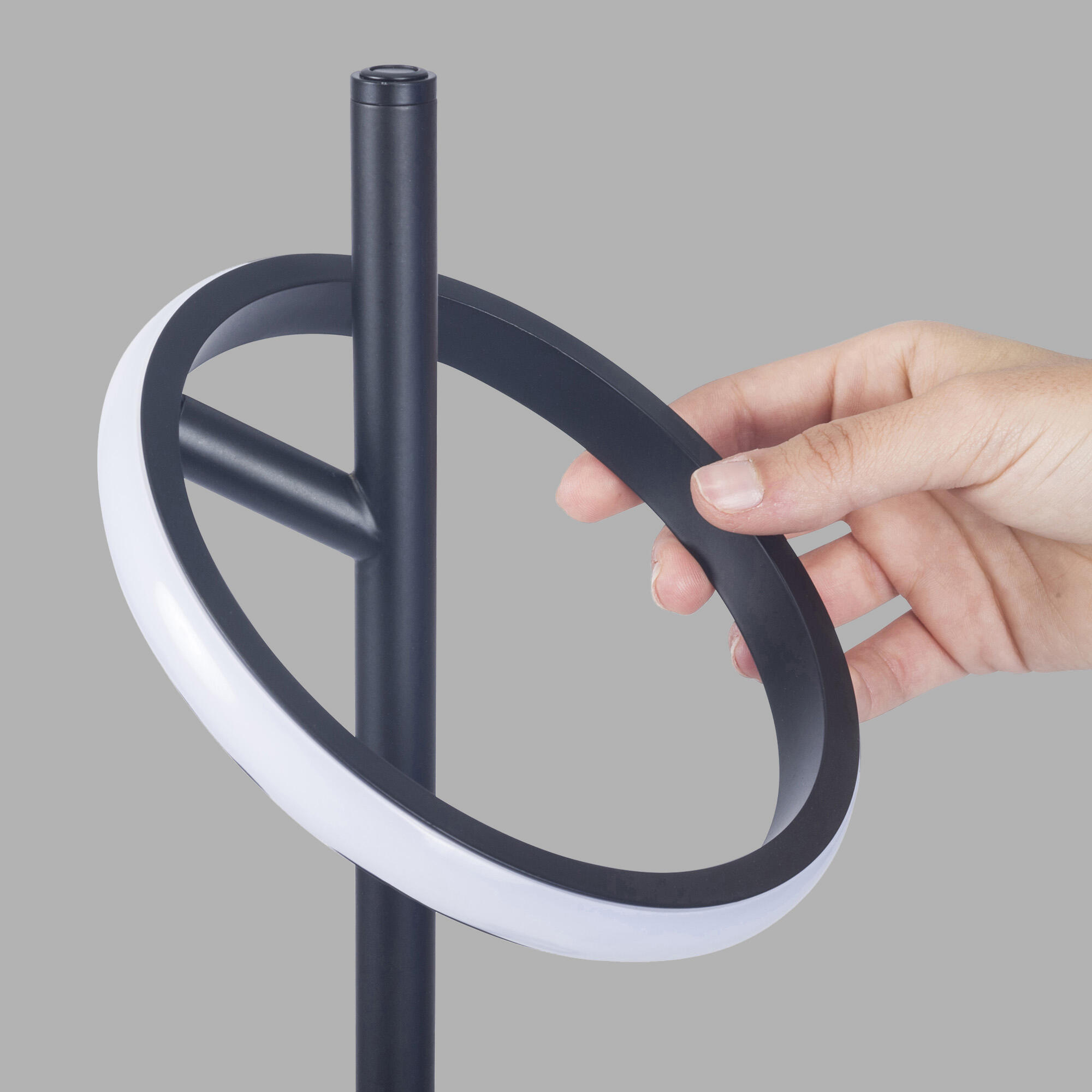 Lampa podłogowa Kapeo czarna LED Inspire - 22