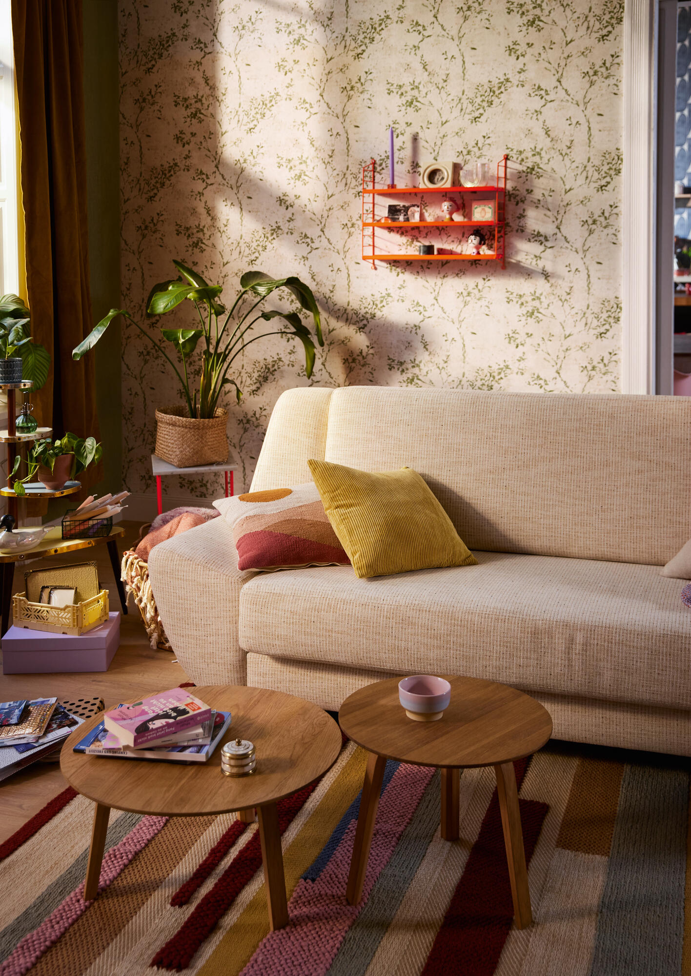 Papier peint intissé Fleur effacée vert et beige - 5