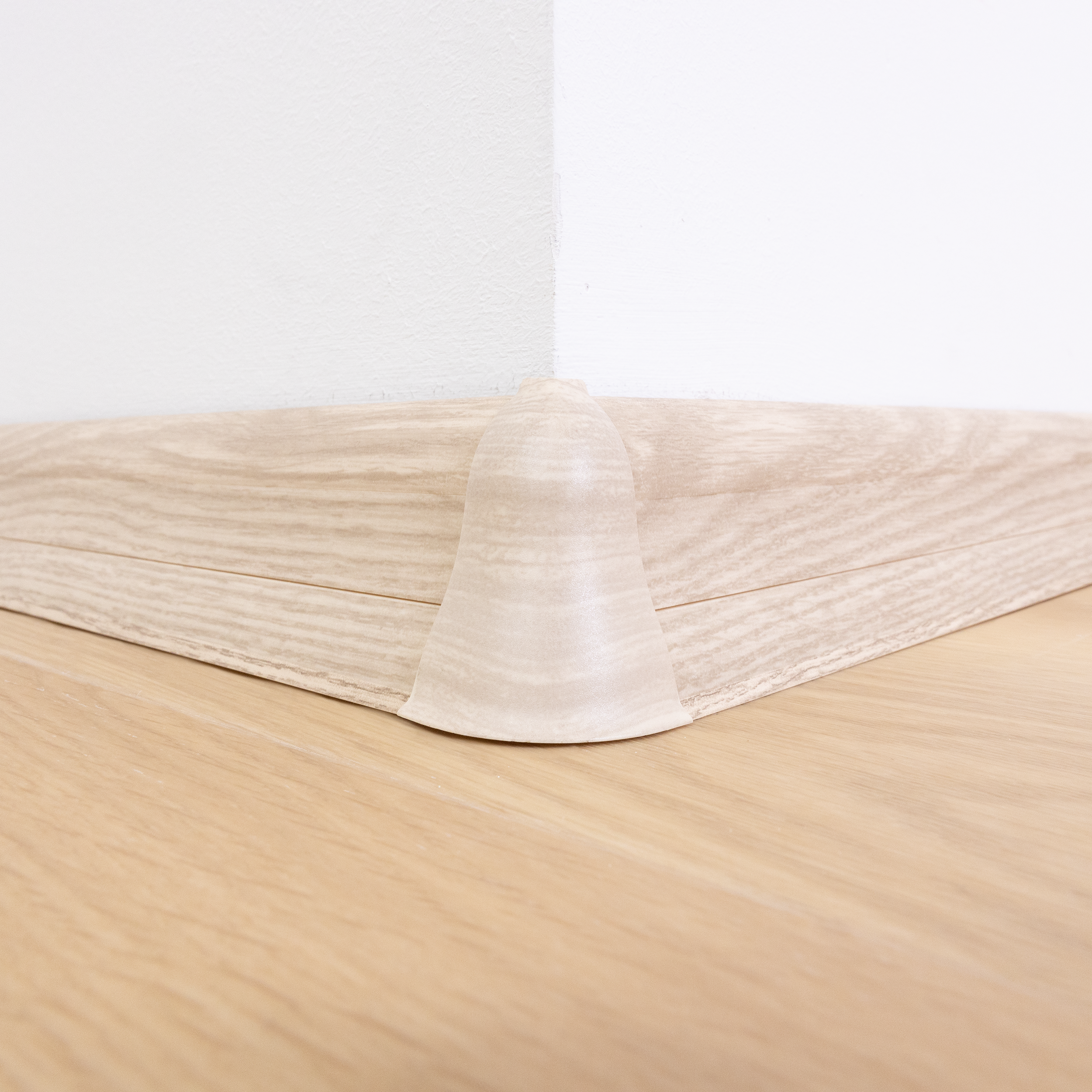 Narożnik zewnętrzny do listwy przypodłogowej PCV Dąb Liverpool 55 Artens - 3