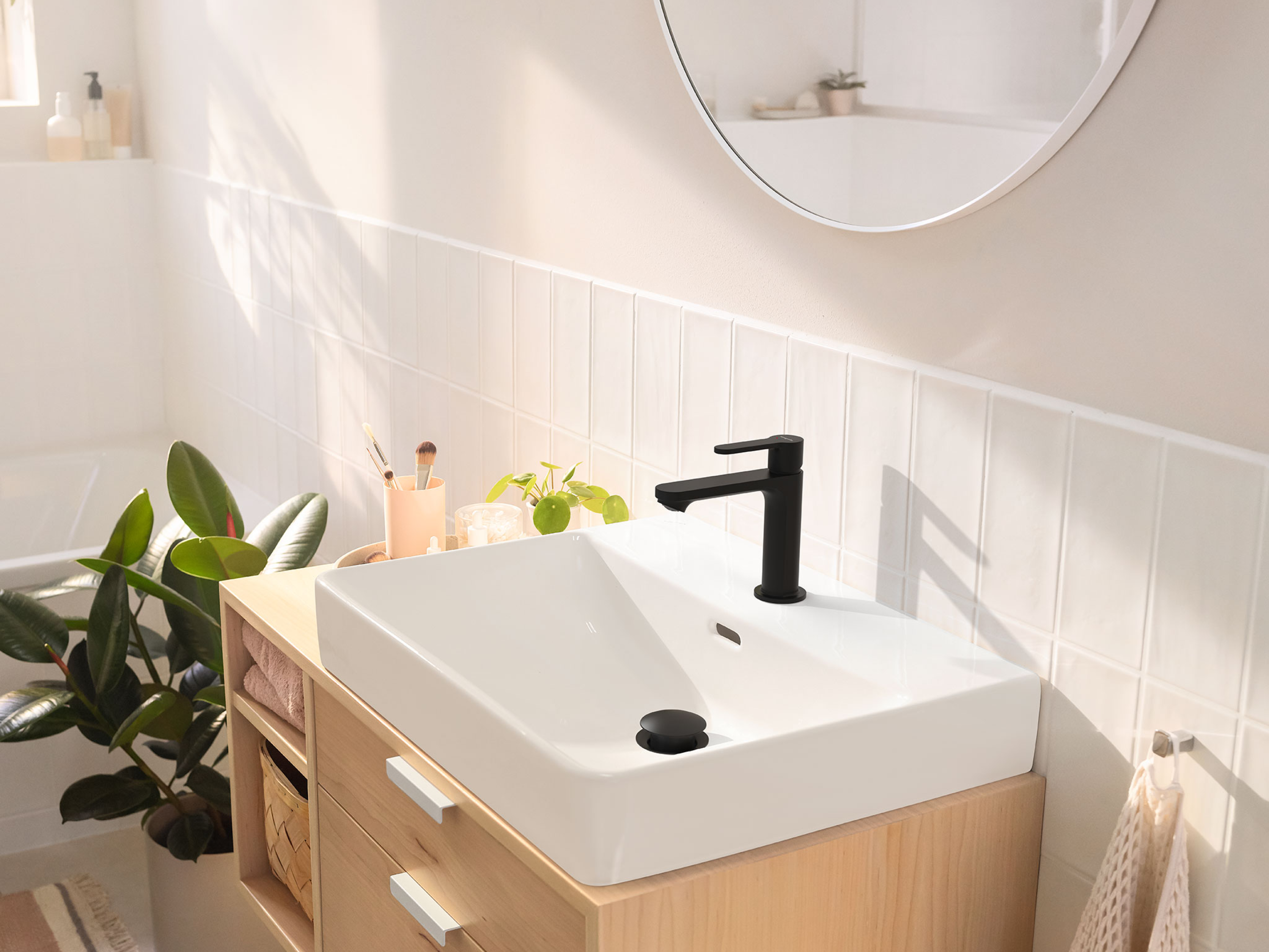 Torneira para lavatório cano médio preto mate Hansgrohe - 3