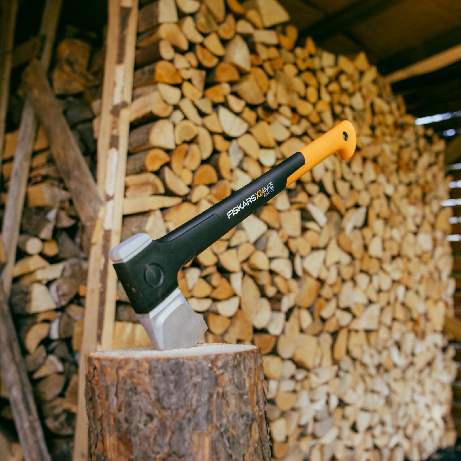 Hache à fendre Fiskars X-series™ X24 lame acier taille M - 3