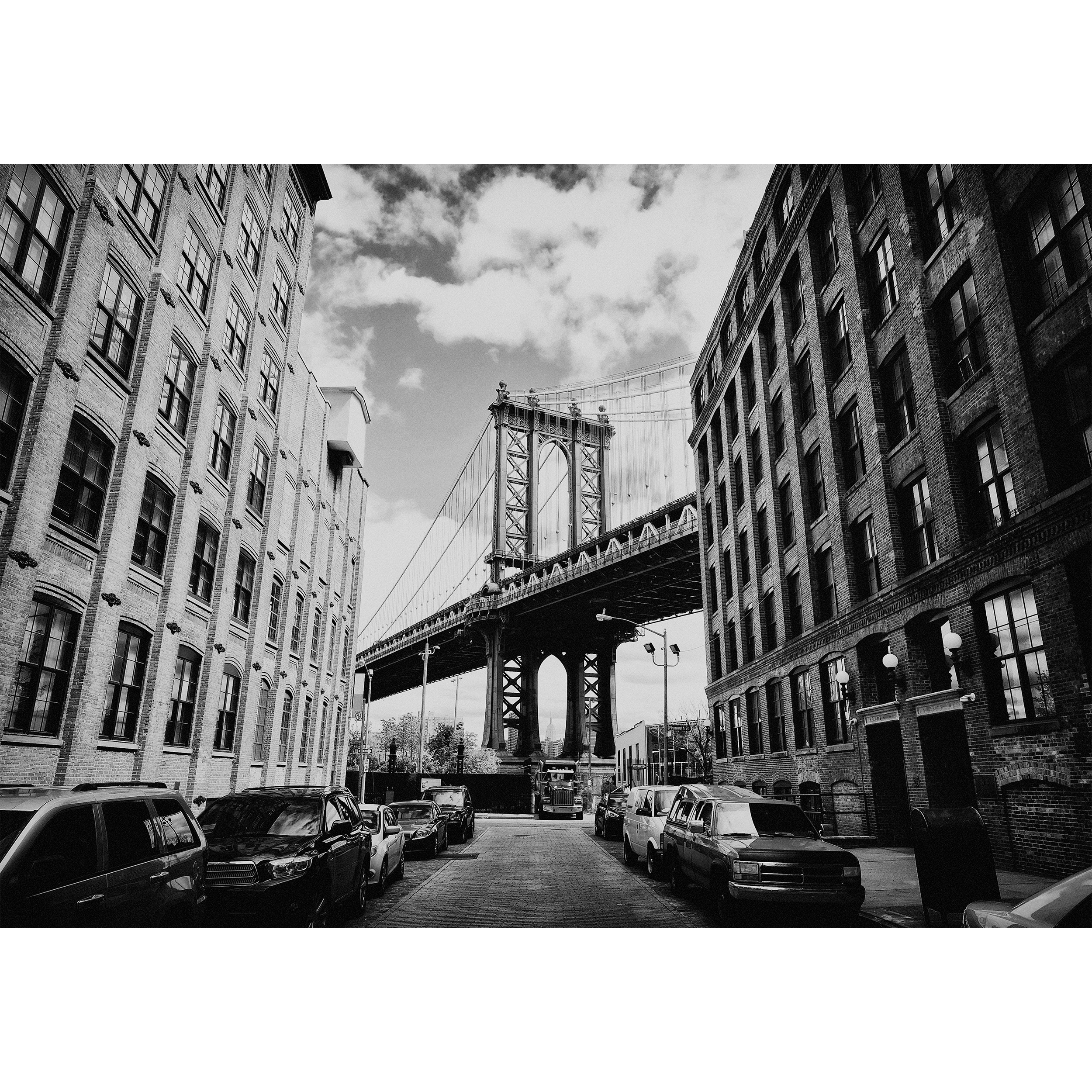 Kanwa Most Brooklyn czarno-biały 100 x 70 cm