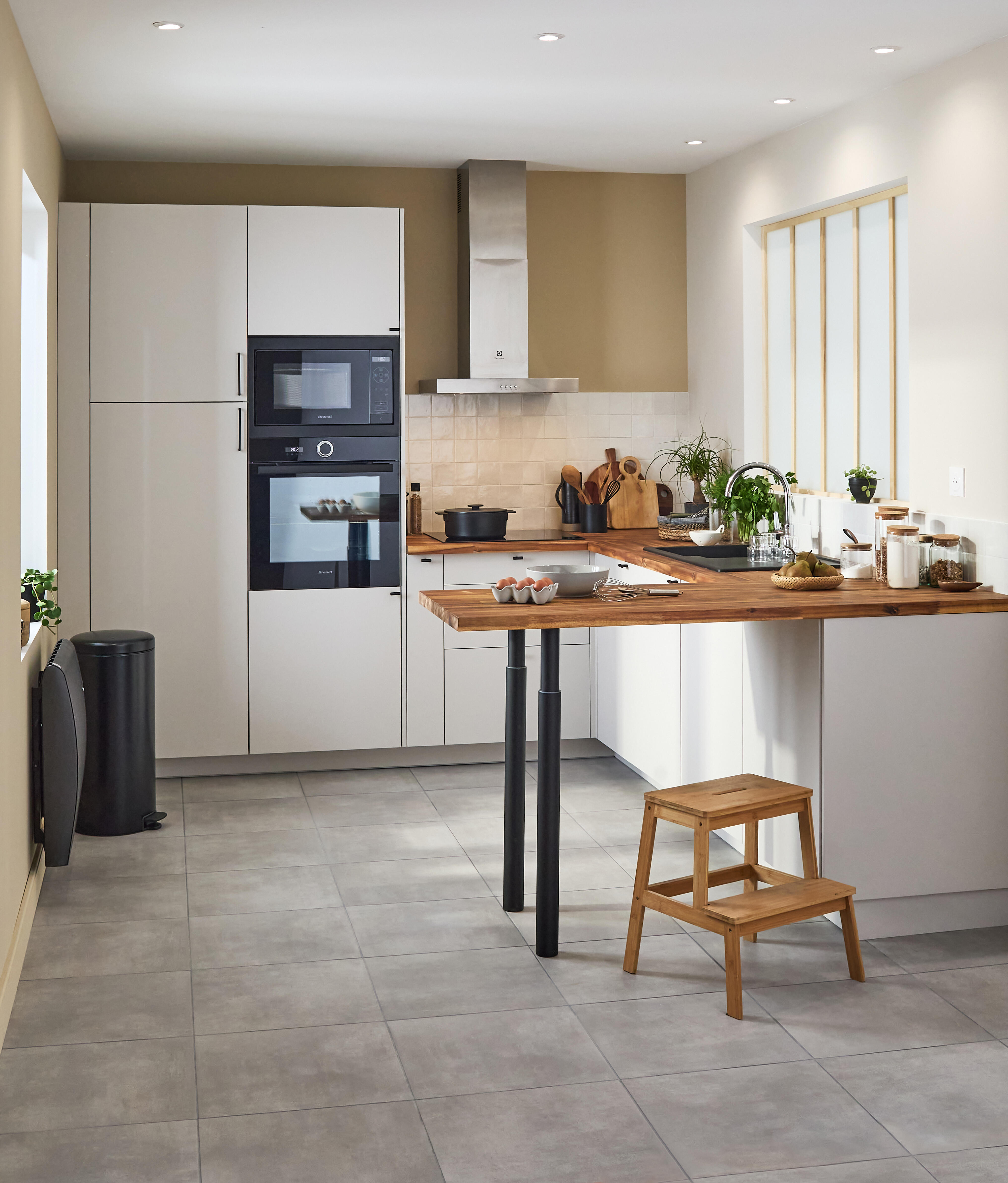 Poubelle de cuisine 30L à pédale BRABANTIA New icon acier inoxydable noir - 5