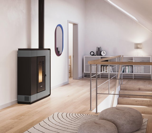 Poêle à granulés FREEPOINT 88991577 7.4 kW noir