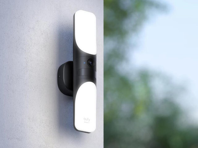 Cámara exterior Wifi 2K HD apliques con luz de color IP65 Eufy S100