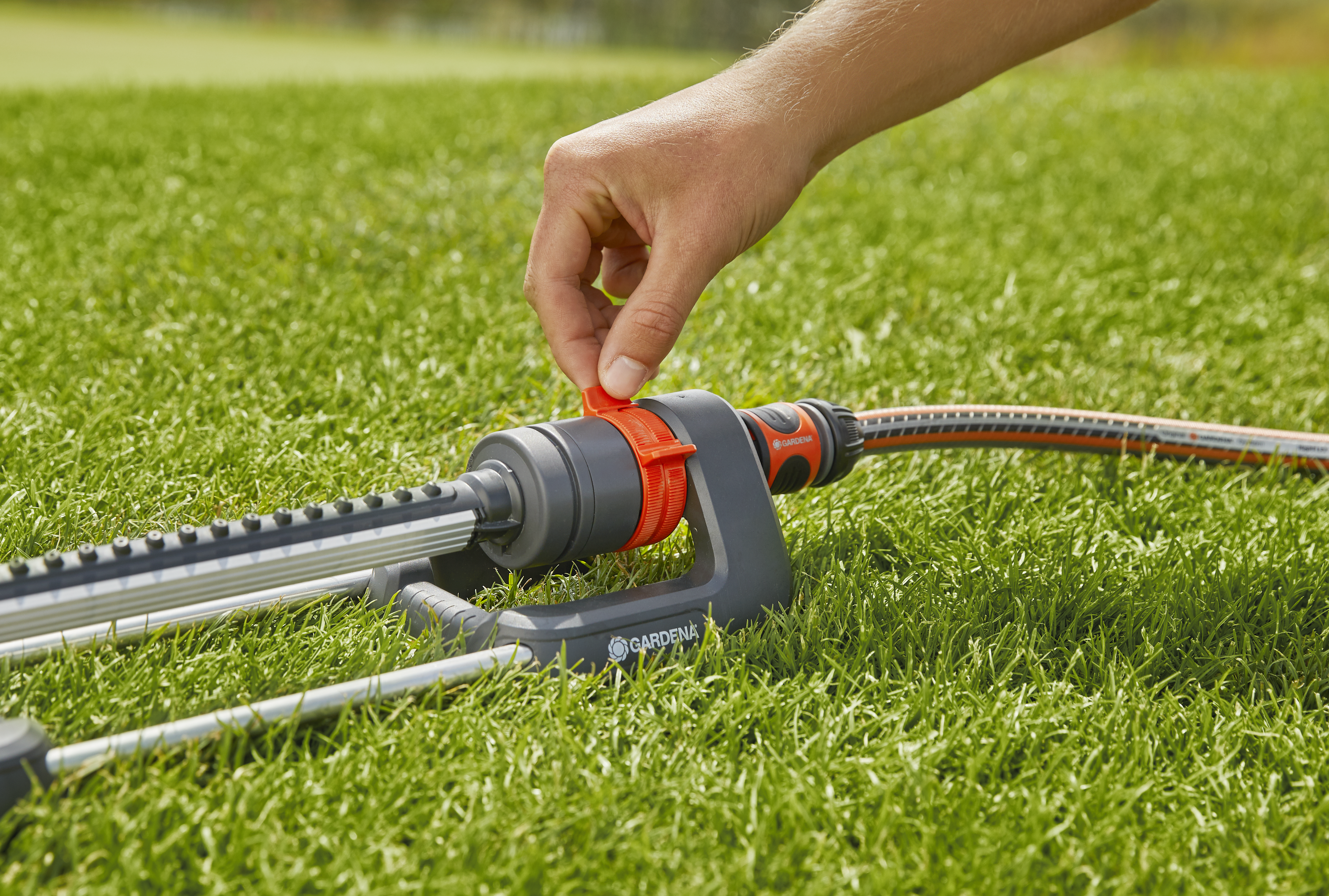 Arroseur oscillant Aqua M GARDENA 18702-20 - 2