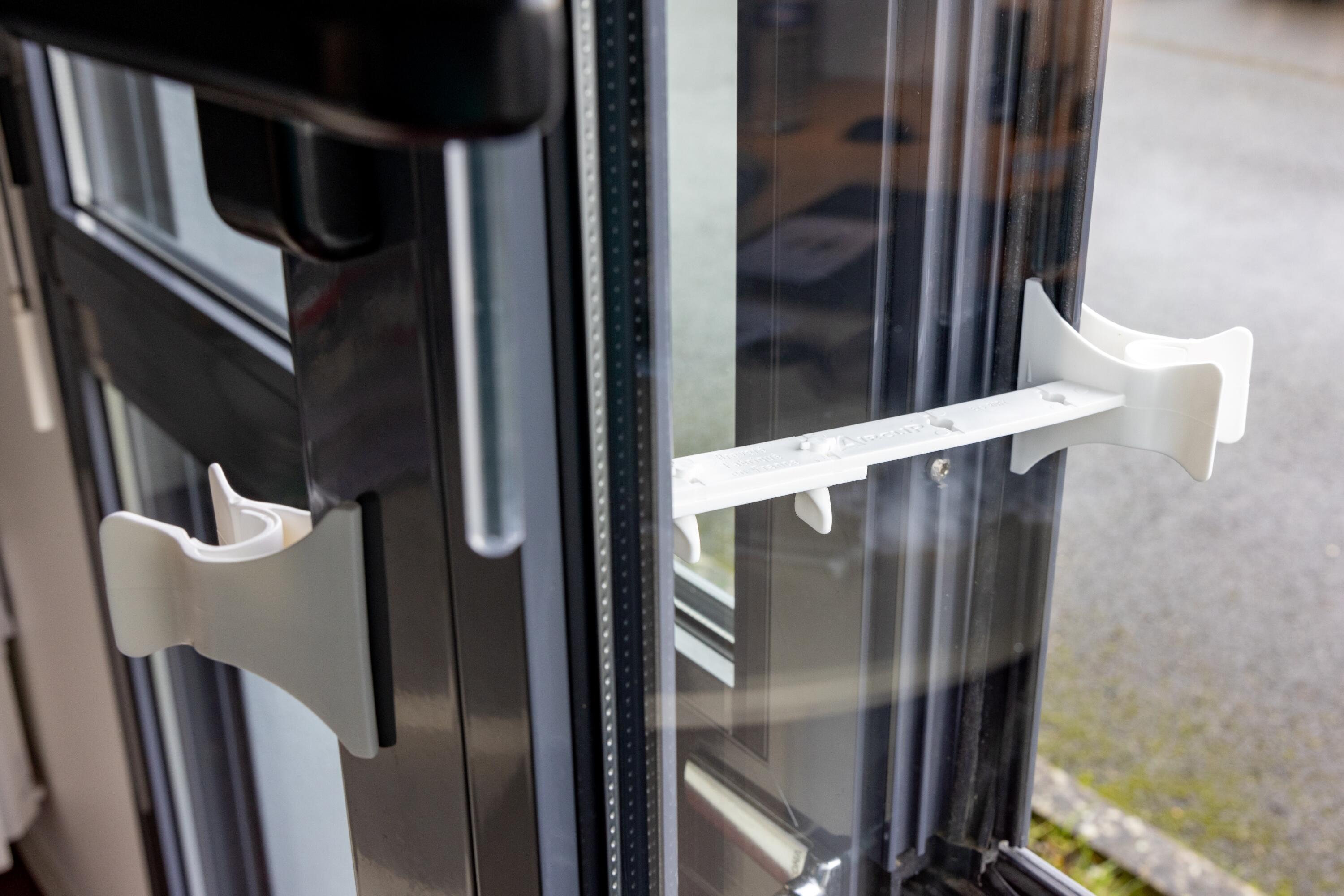 Entrebâilleur de fenêtre Airclips SOCONA plastique blanc - 4