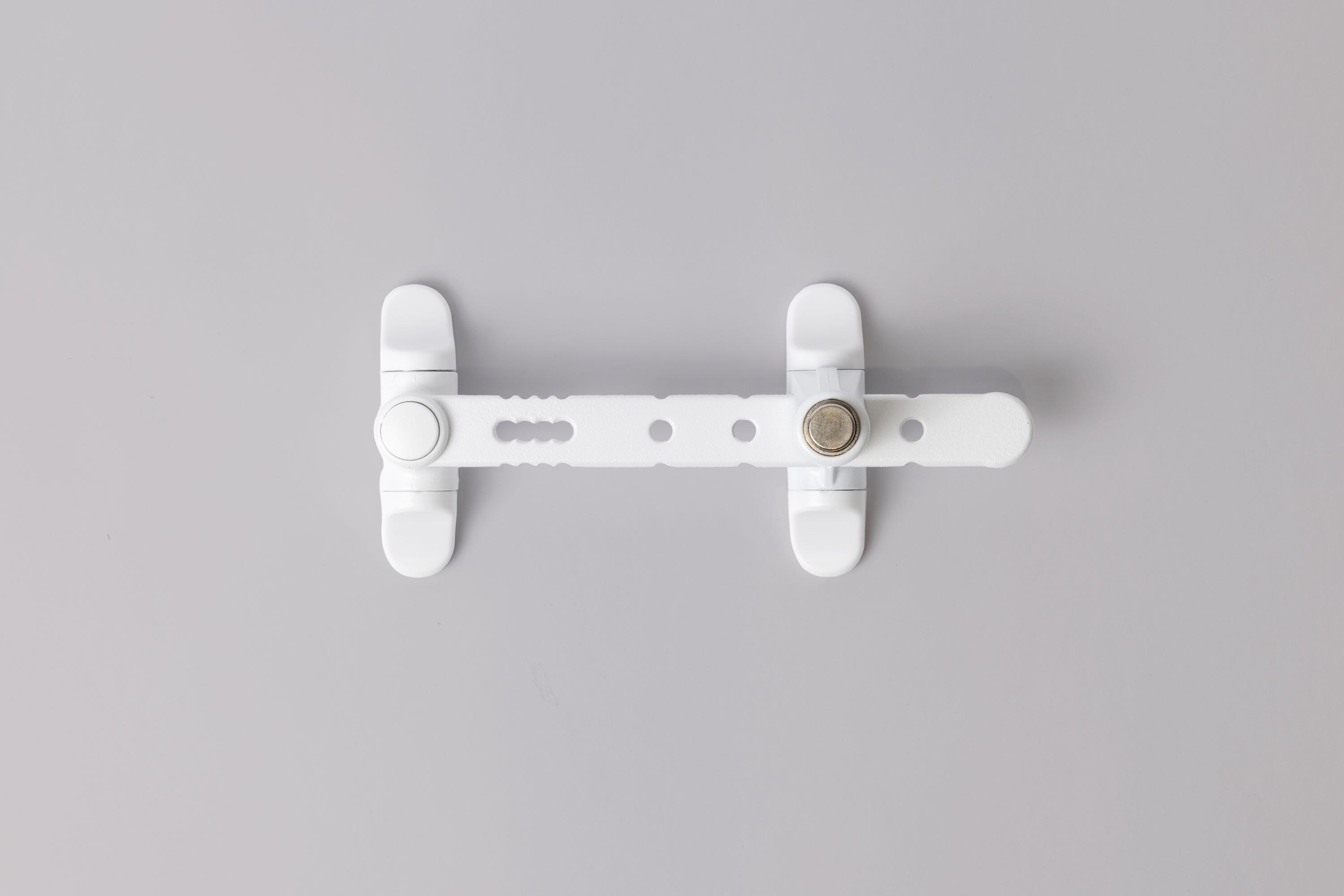 Entrebâilleur de fenêtre zamak blanc, SOCONA Airlock - l6 - 4