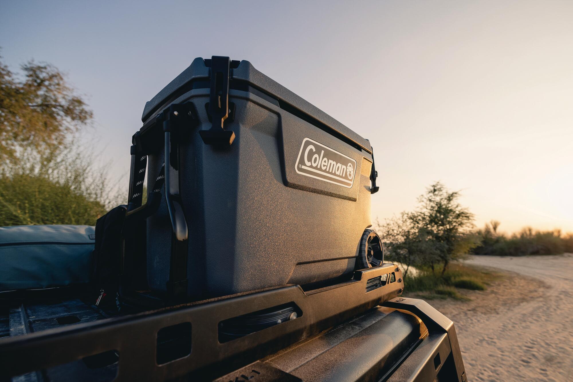 Geleira rígida com rodas 61 L Coleman Convoy 65QT - 8