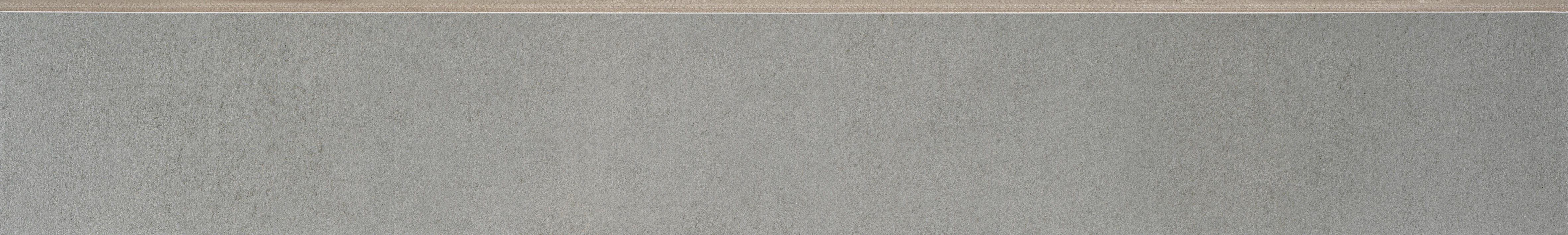 Rodapié porcelánico blaze 60.8x9 cm cemento mareo