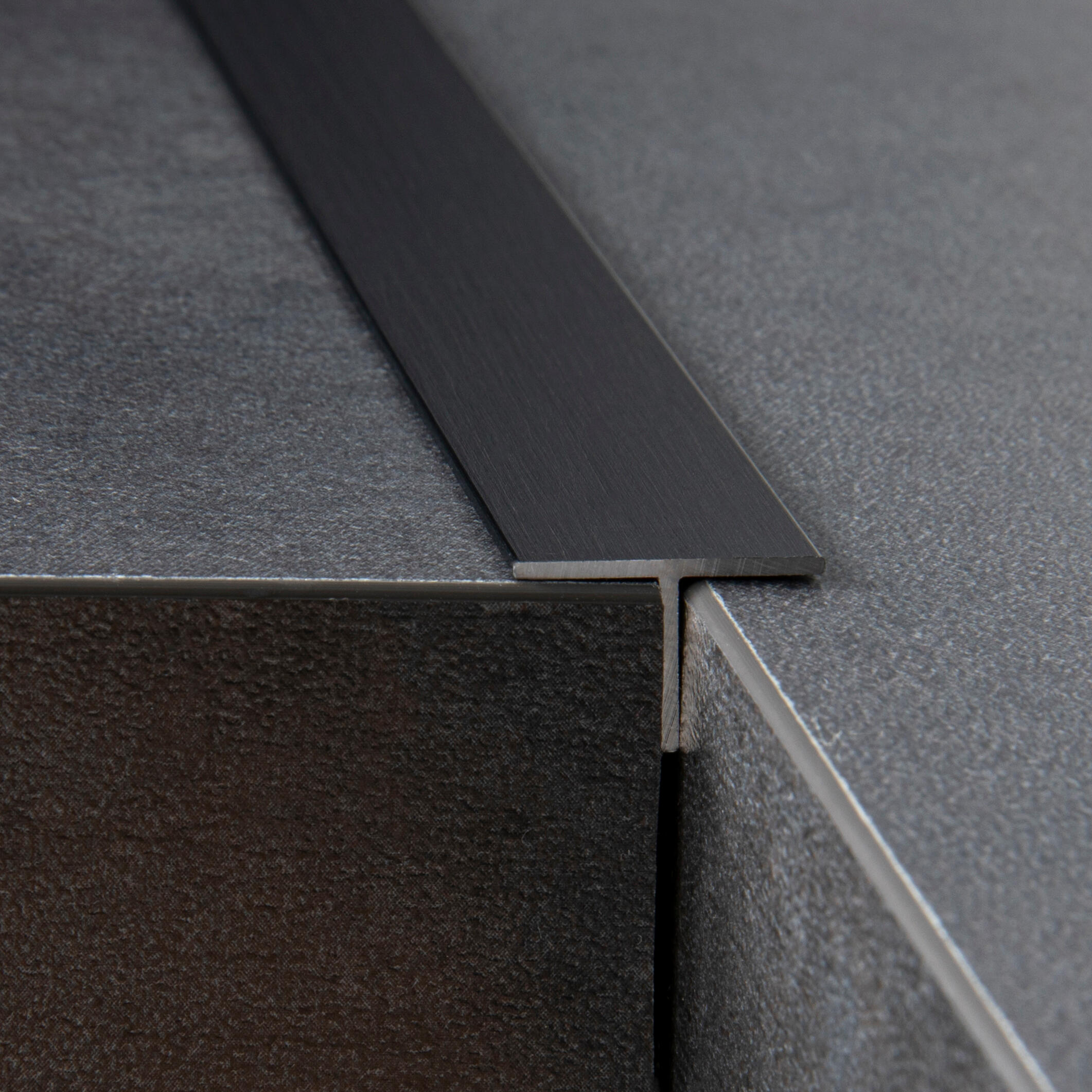 Perfil forma de en T de aluminio negro STANDERS, Alt. 10 x An.15 mm x L.2,5 m - 4