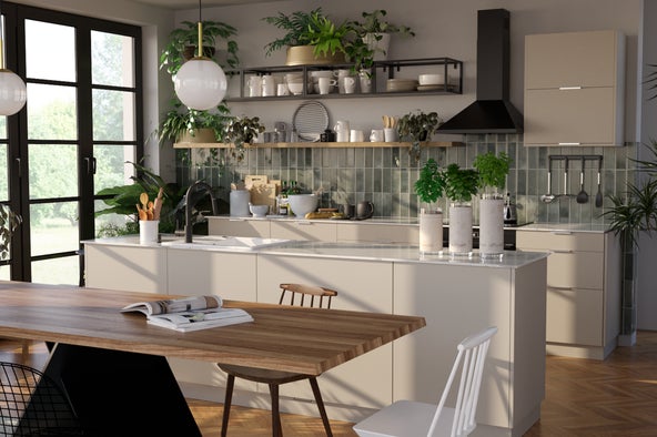 Zdjęcie z aranżacją mebli kuchennych w kolorze beżowym