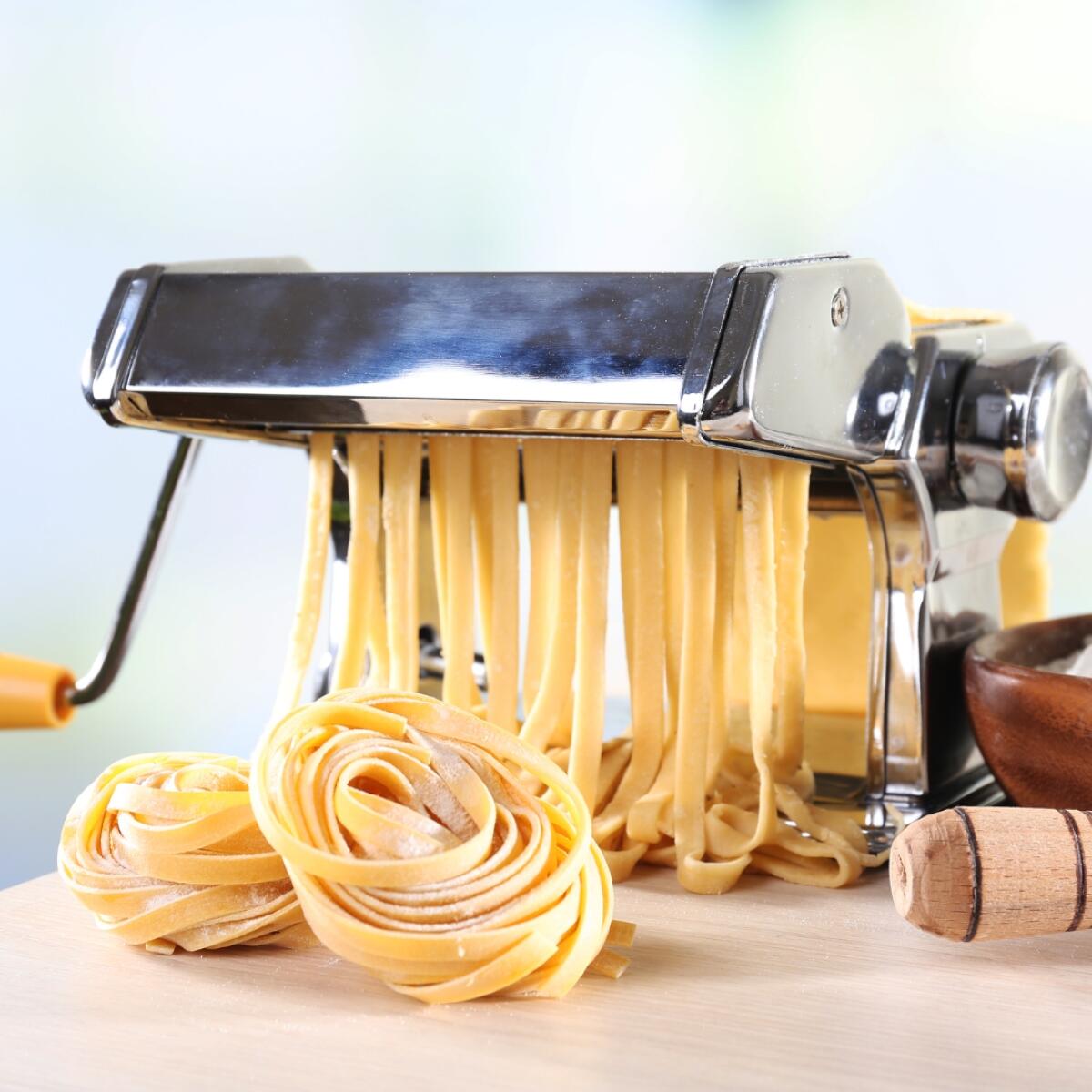 Macchina Per Pasta Elettrica Portatile – 6 Dischi Per Spaghetti E Lasagne, Ricarica USB, Batteria 1500mAh, Colore Blu